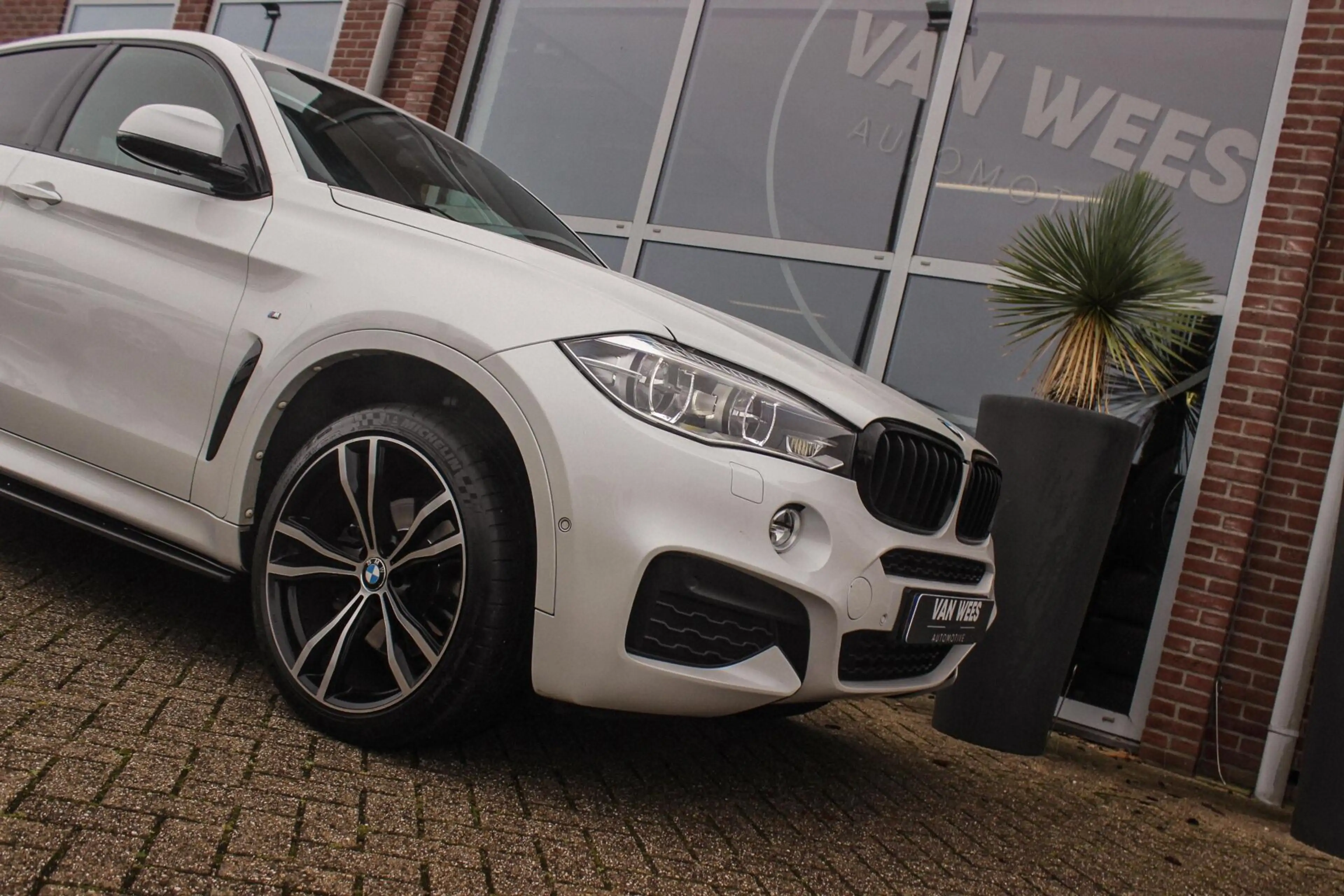 BMW X6 xDrive35i High Executive | M Sportpakket | Driving — photo 49