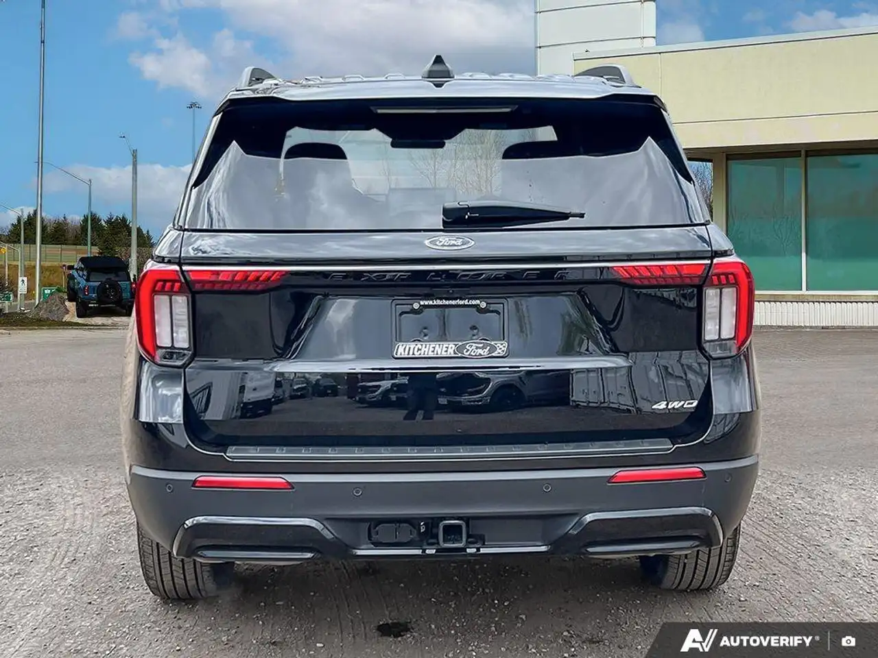 Ford Explorer снимка Ford Explorer