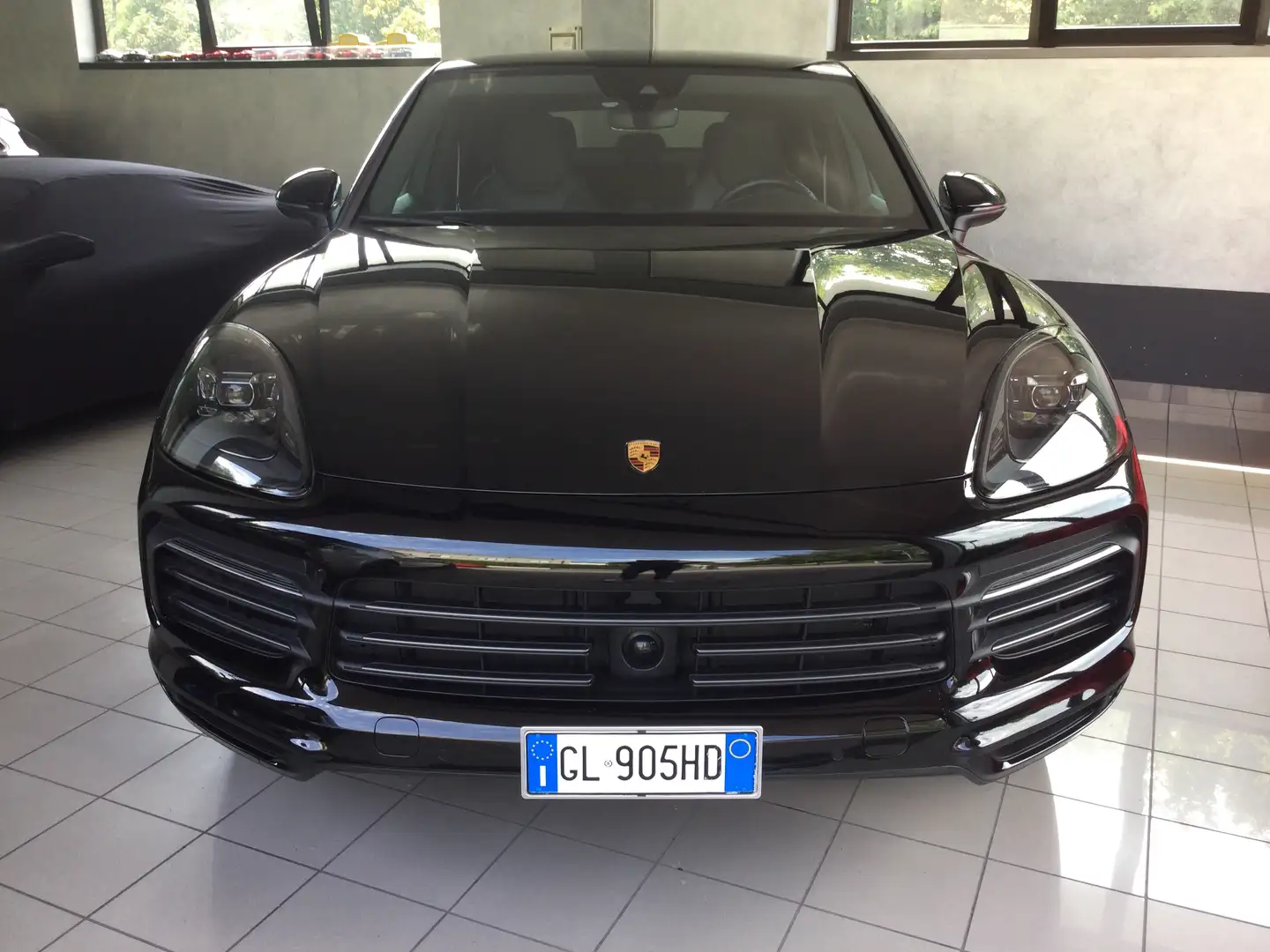 Porsche Cayenne CayenneCoupéCoupe3.0e-HIBRID PlatinumEdition Zwart - 2