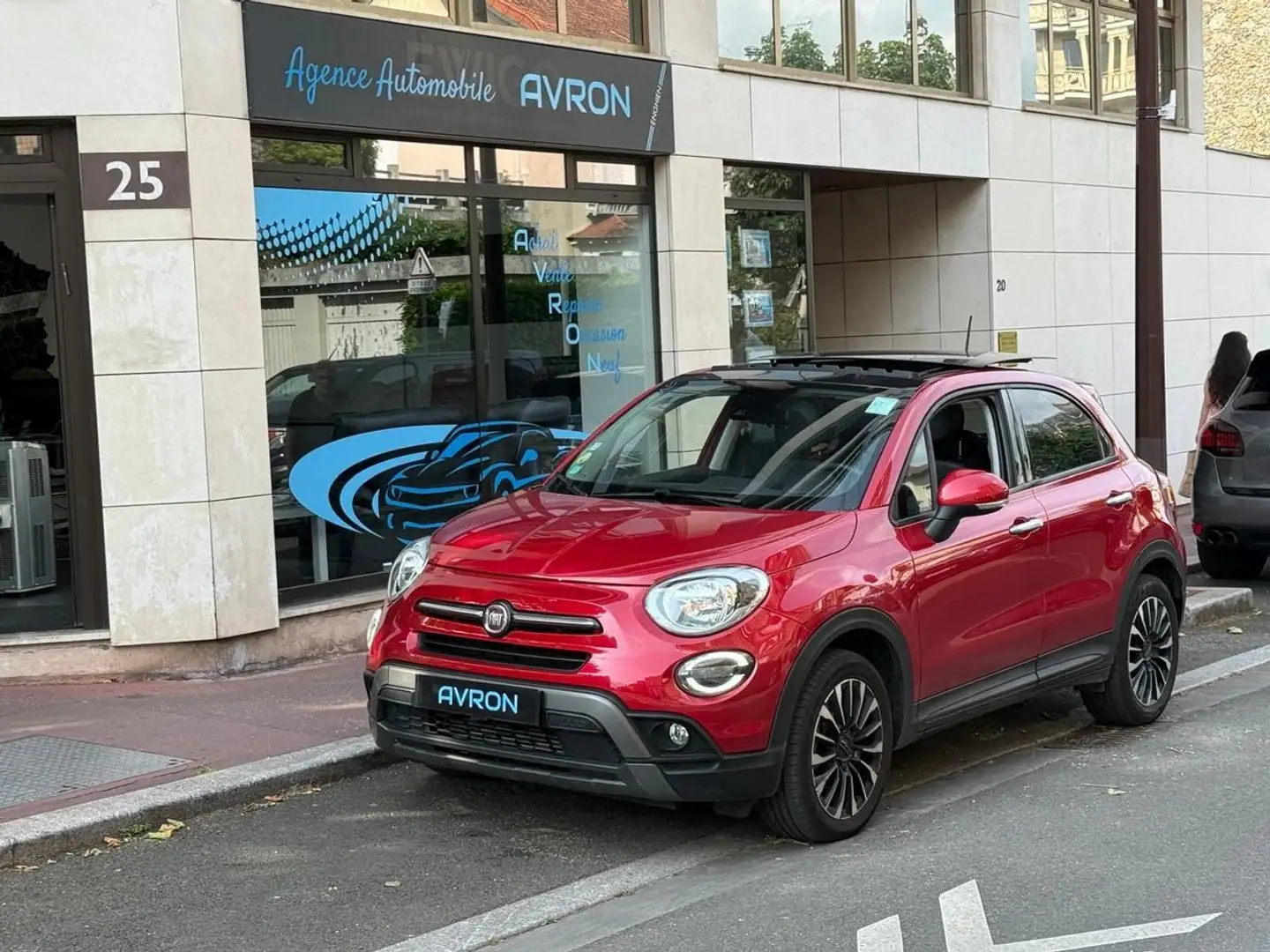 Fiat 500X (2) 1.6 MULTIJET 120 CROSS DCT Toit Ouvrant Rouge - 1