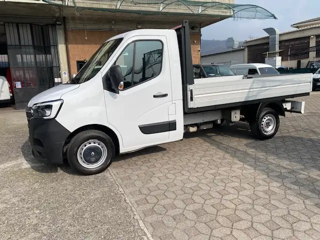 Renault Master 35 2.3 Blue Hdi 136 Cv cassonato 3,15 metri