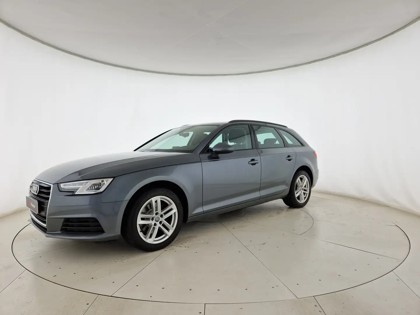 Audi A4 avant 2.0 tdi business 150cv s-tronic Gris - 1