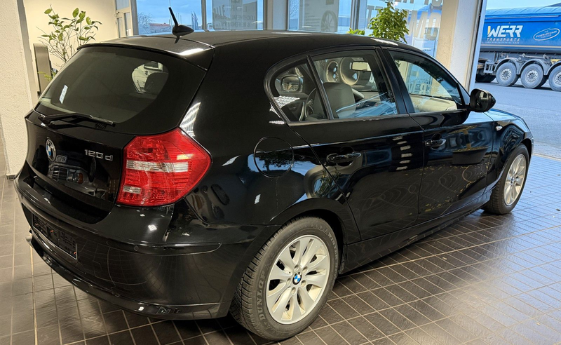 BMW 120 d Edition Sport PDC SITZHEIZUNG 2 HAND TOP — photo 9