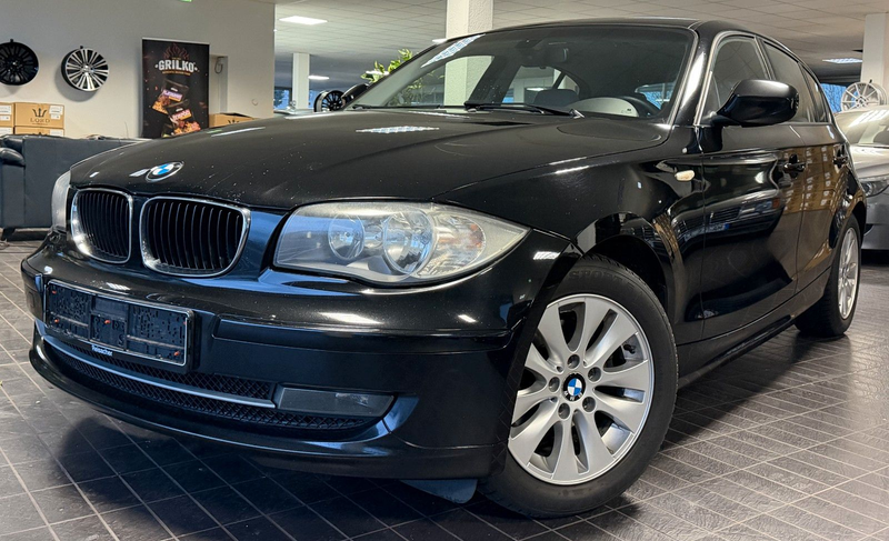 BMW 120 d Edition Sport PDC SITZHEIZUNG 2 HAND TOP — photo 8