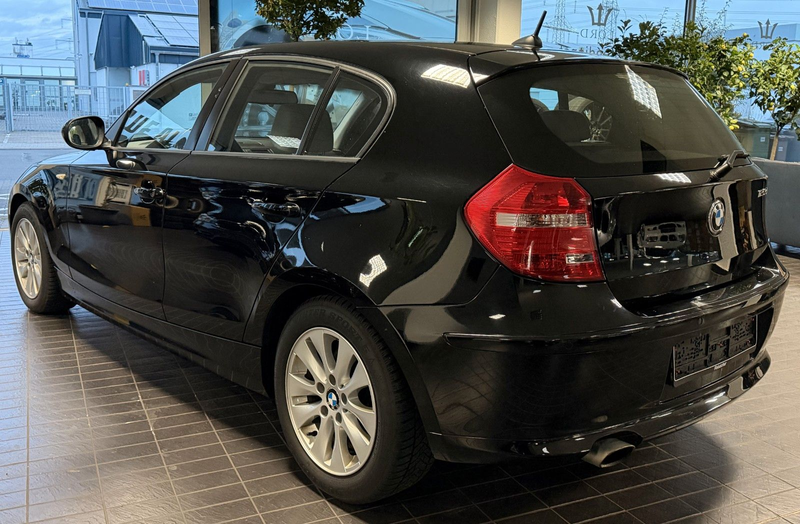 BMW 120 d Edition Sport PDC SITZHEIZUNG 2 HAND TOP — photo 7