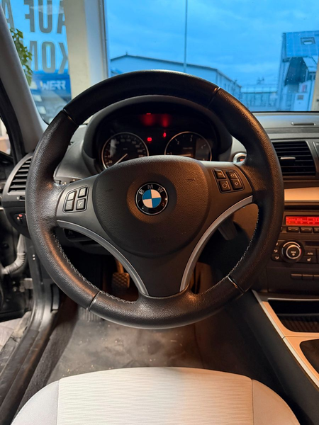 BMW 120 d Edition Sport PDC SITZHEIZUNG 2 HAND TOP — photo 12