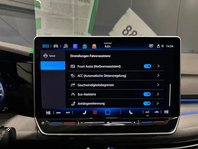 Volkswagen Golf view 28