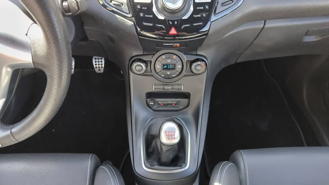 Ford Fiesta ST — photo 27