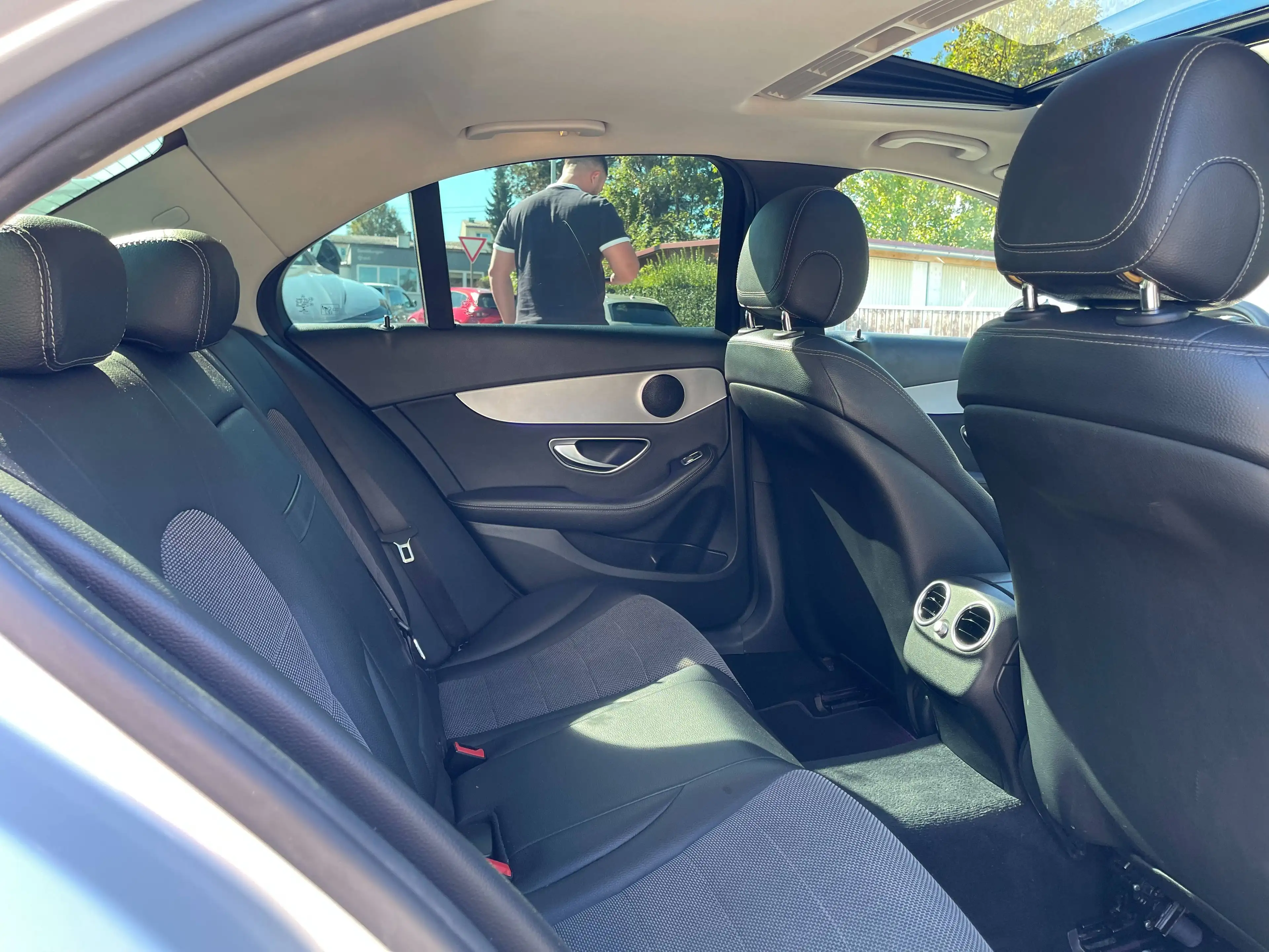 Mercedes-Benz C 220 C 220 d (205.014) — photo 11