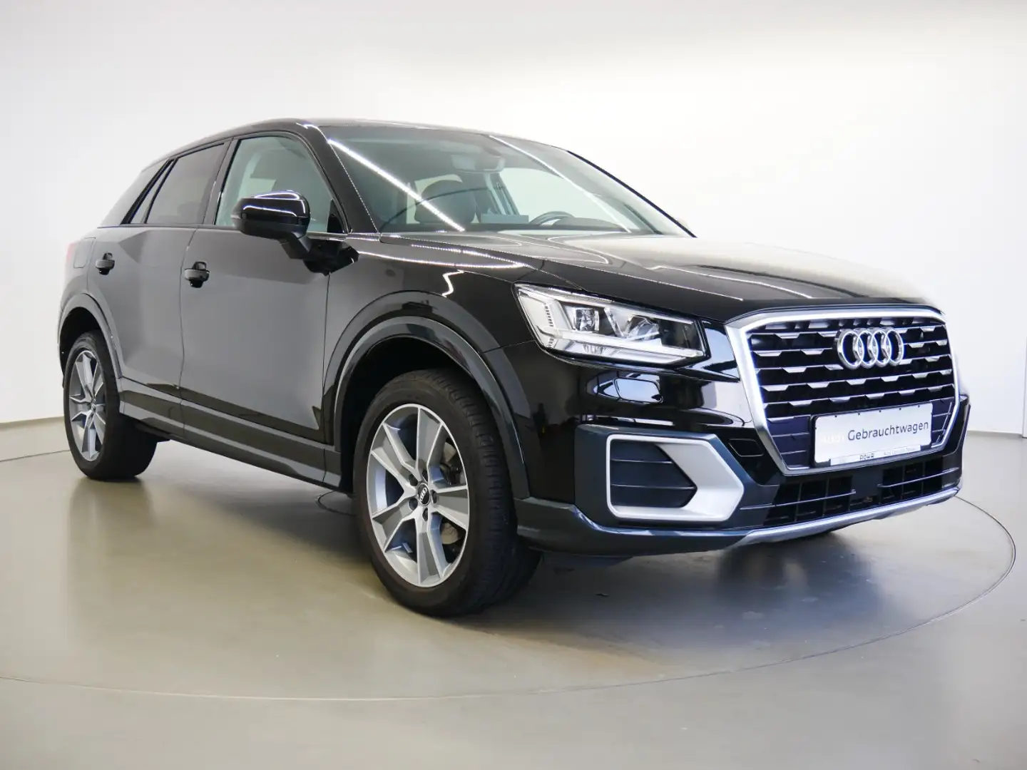 Audi Q2 30 TFSI design LED NAVI PDC GRA SHZ Schwarz - 2