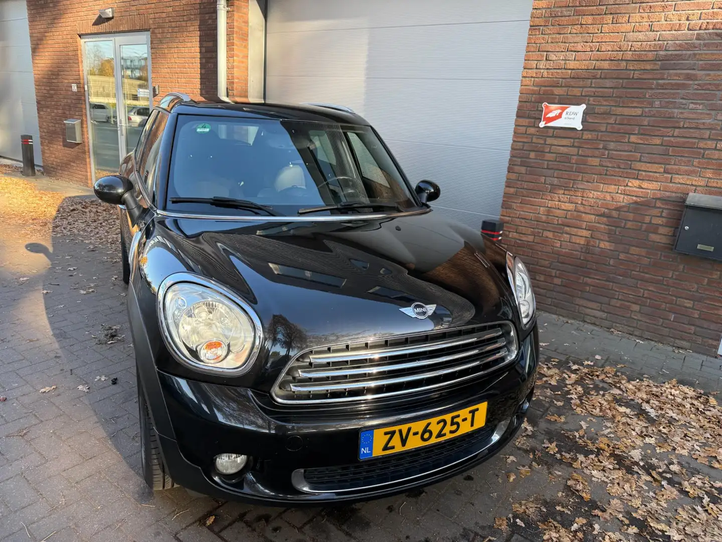 MINI Cooper Countryman Mini 1.6 Pepper|AIRCO|NIEUWE APK|LEUKE AUTO Zwart - 2