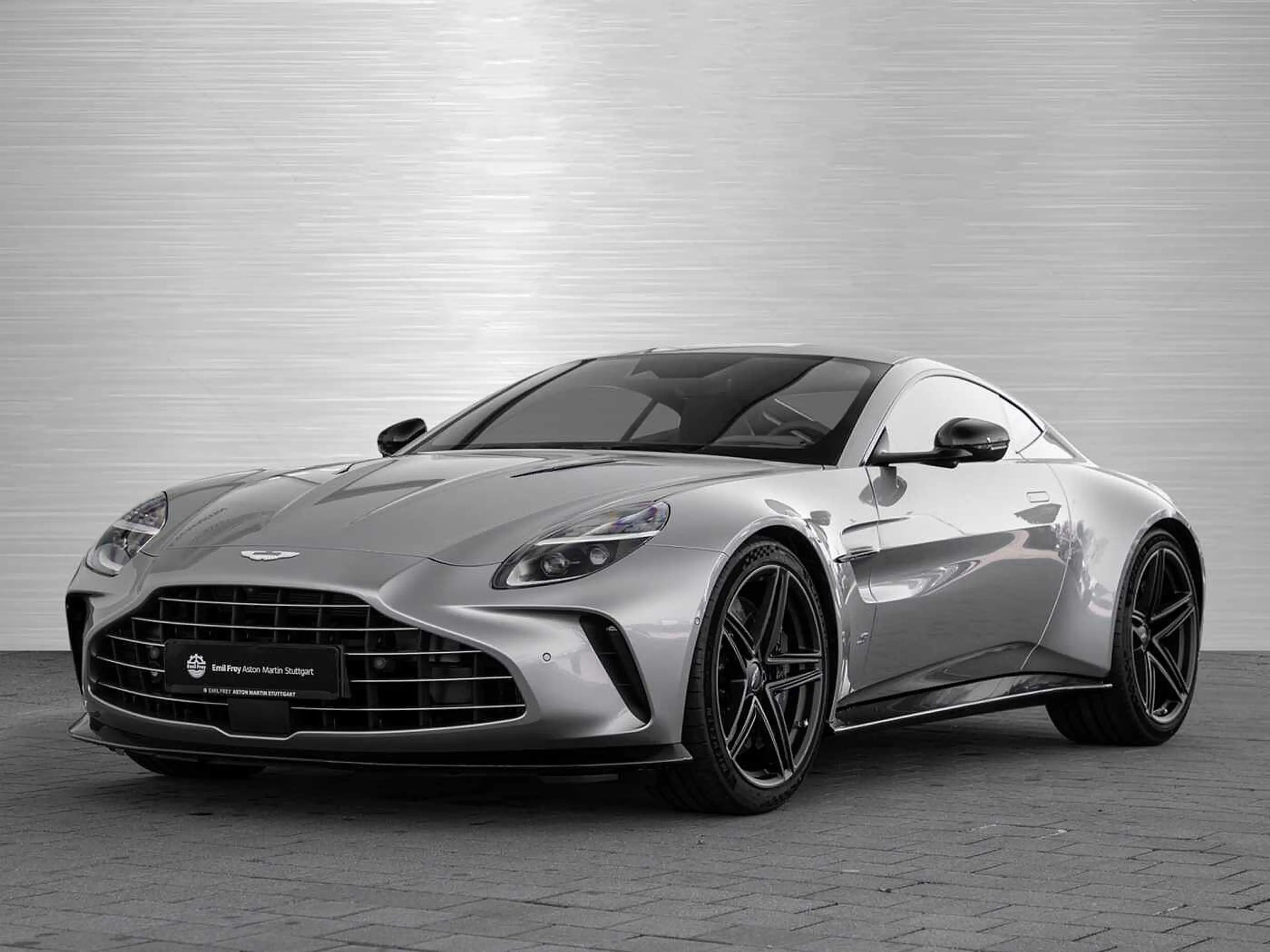 Aston Martin V8 Vantage S — photo 13