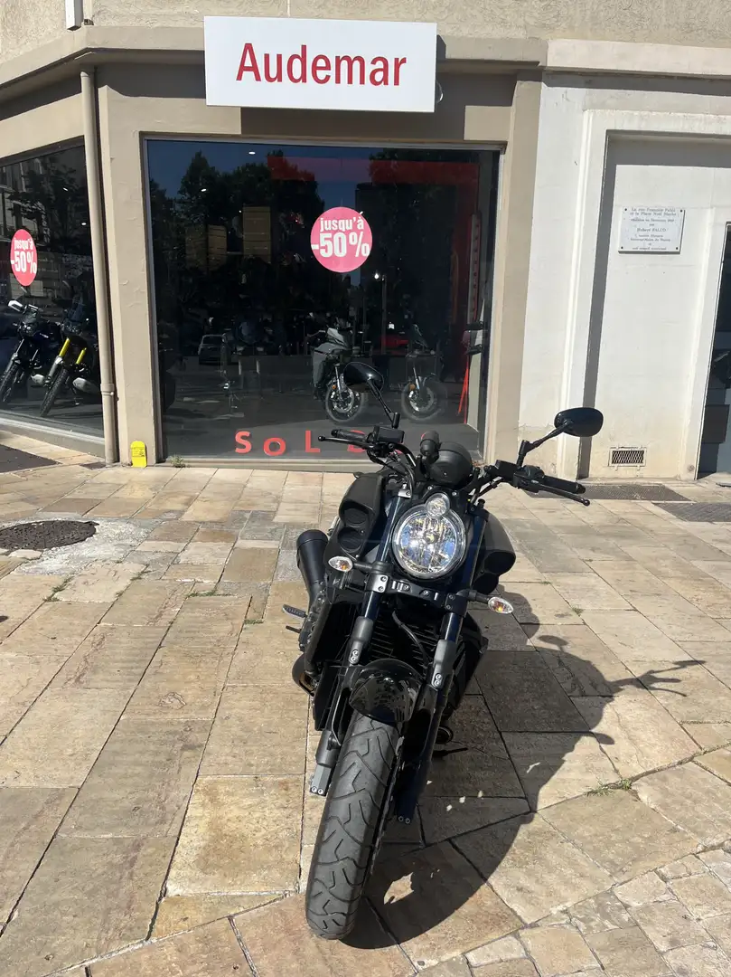 Yamaha Vmax - 2