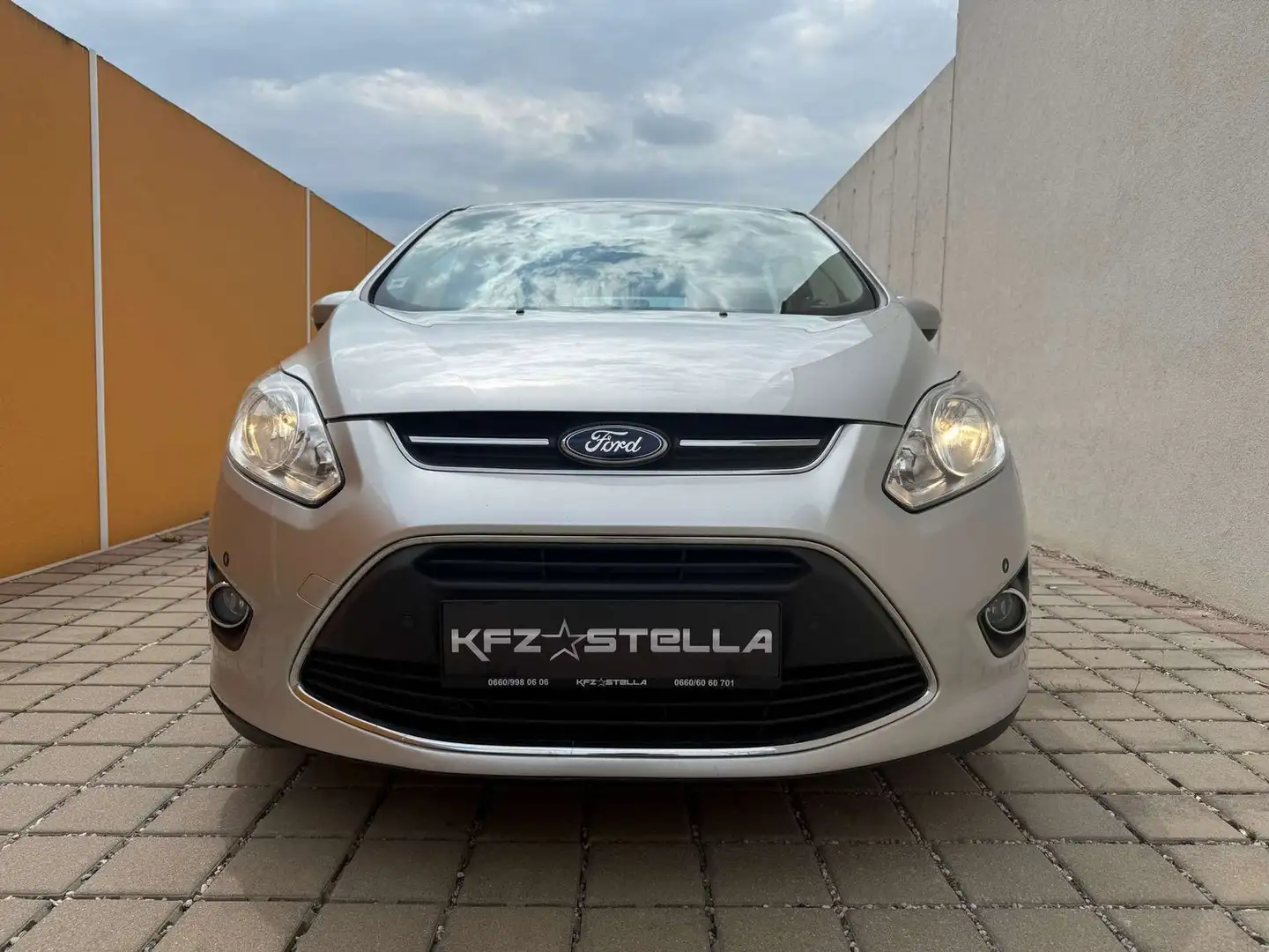 Ford C-Max C-MAX iconic 1,6 TDCi DPF iconic Grau - 2