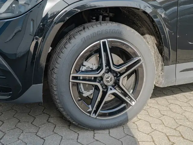 Mercedes-Benz Gla view 4