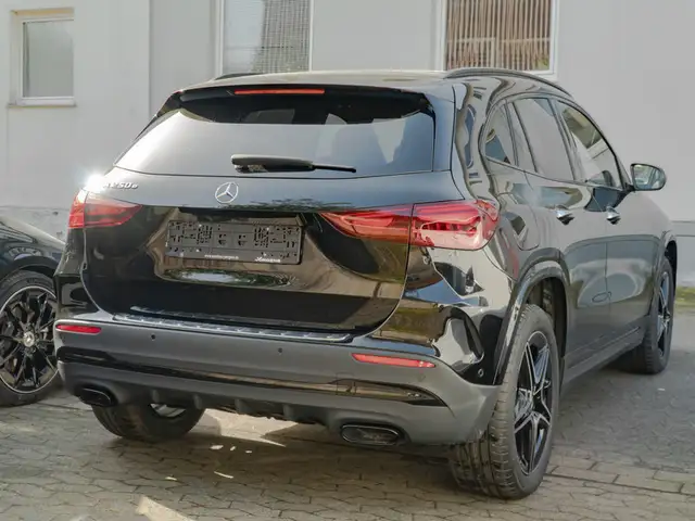 Mercedes-Benz Gla view 5