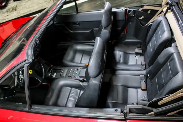 Ferrari Mondial view 8