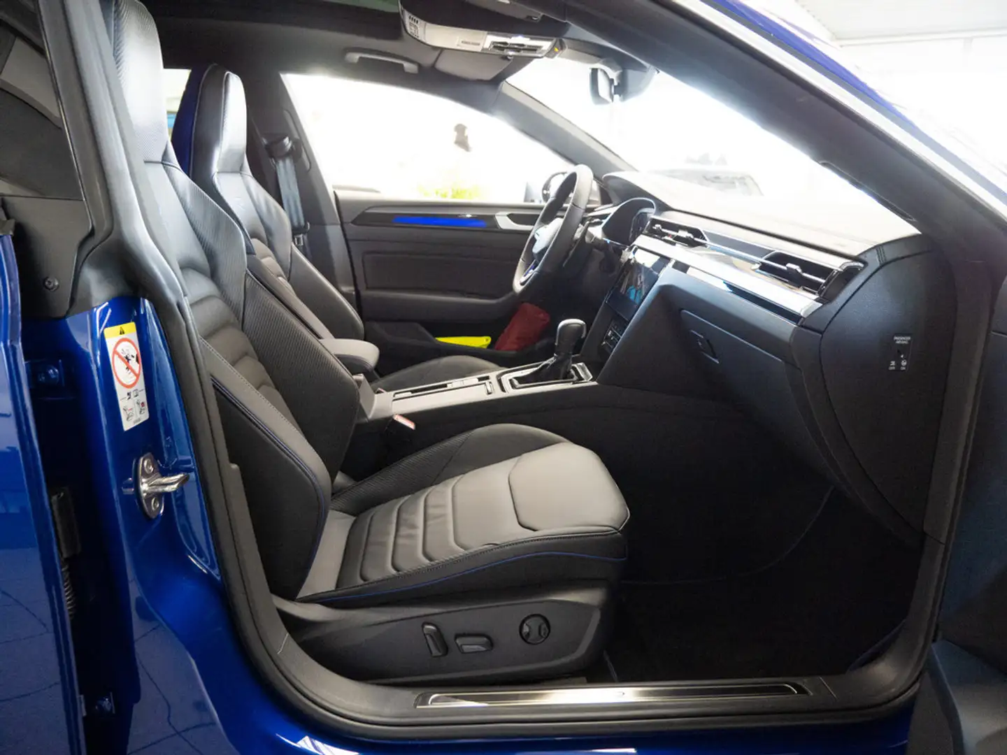 Volkswagen Arteon Shooting Brake 2.0 TSI R 4MOTION 360° Bleu - 2