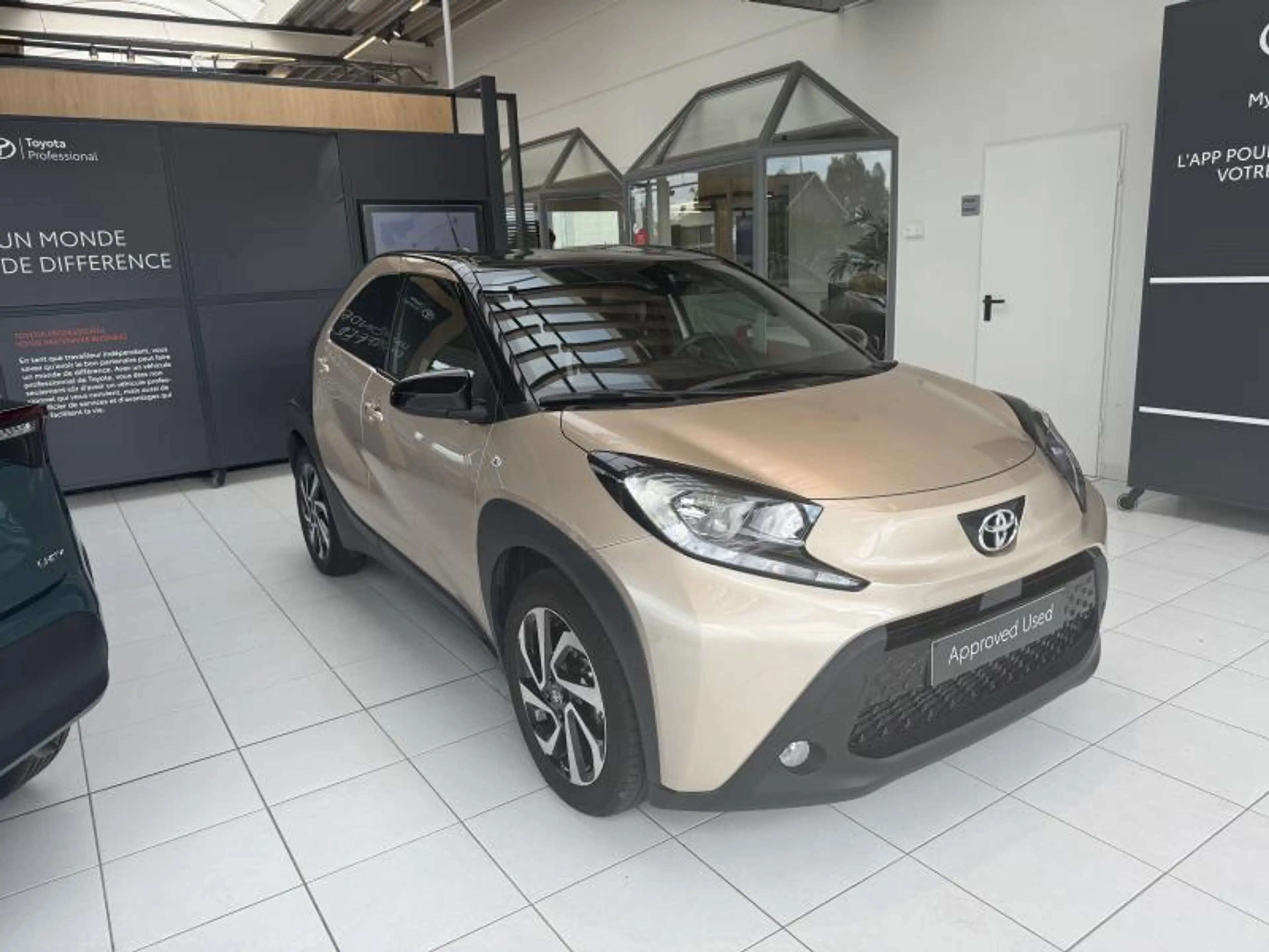 Toyota Aygo X pulse+TECH PACK — photo 3