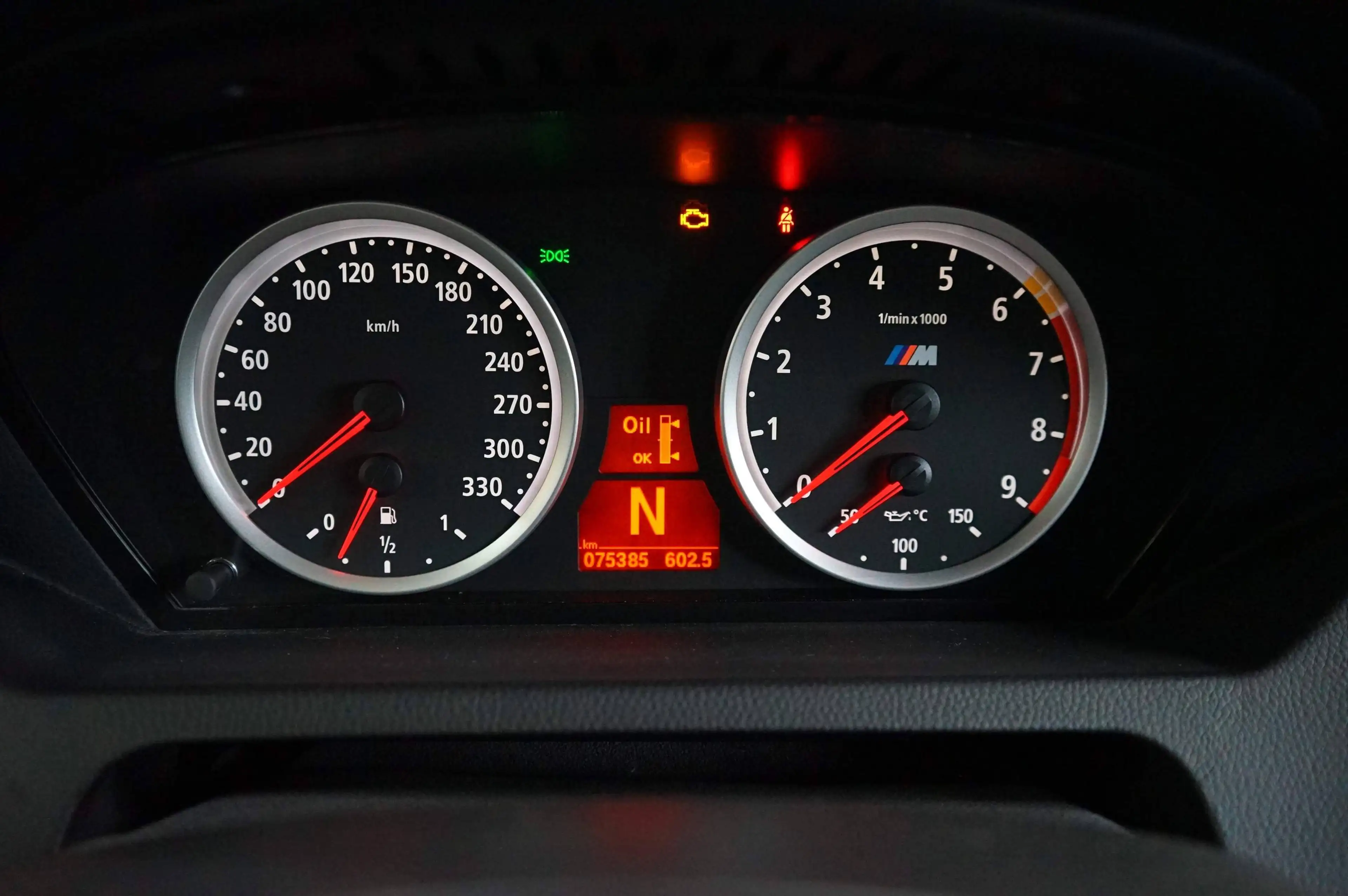 BMW M6 E63 aus 2. Hand mit Soundsystem Premium — photo 20