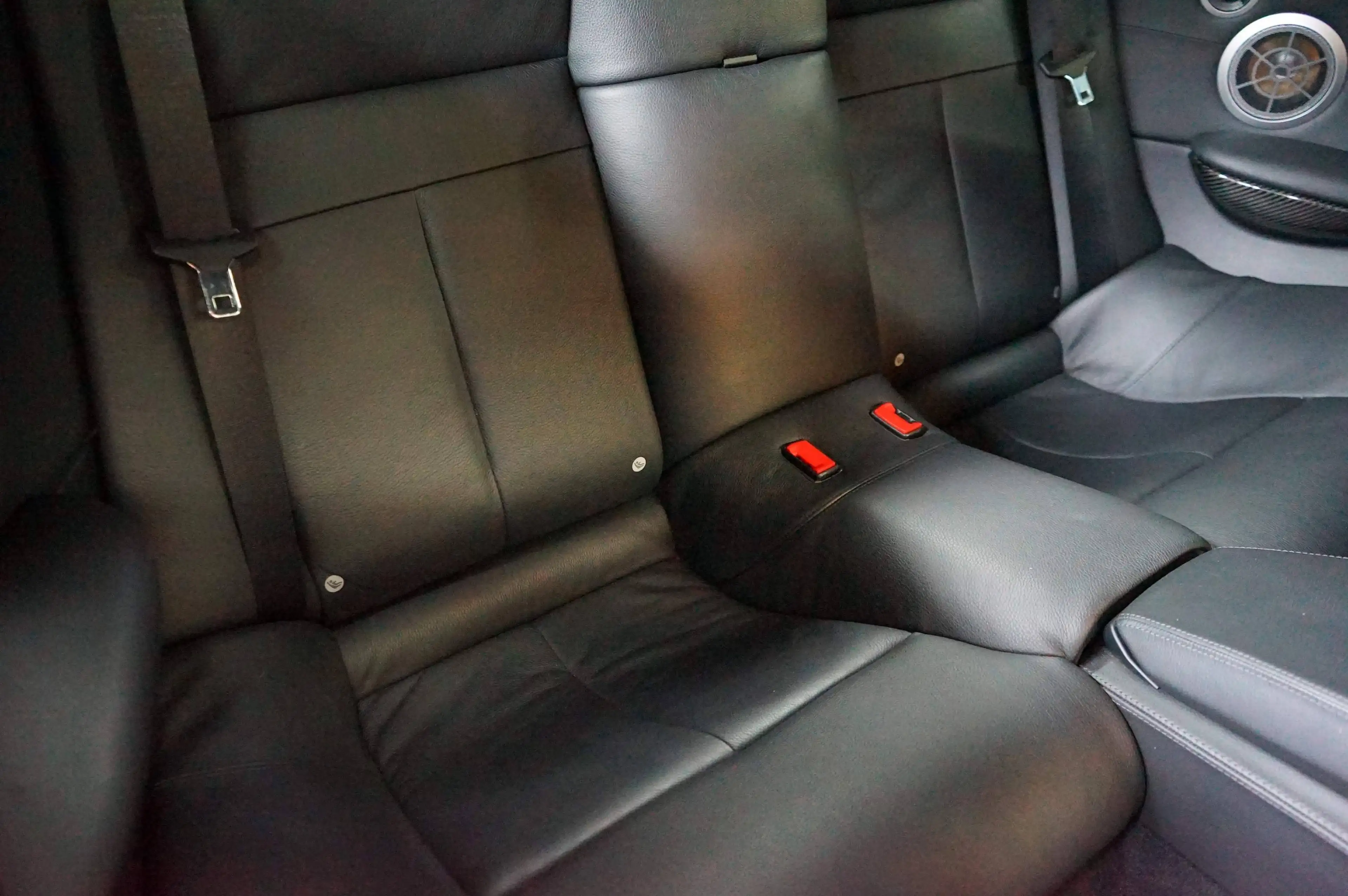 BMW M6 E63 aus 2. Hand mit Soundsystem Premium — photo 18