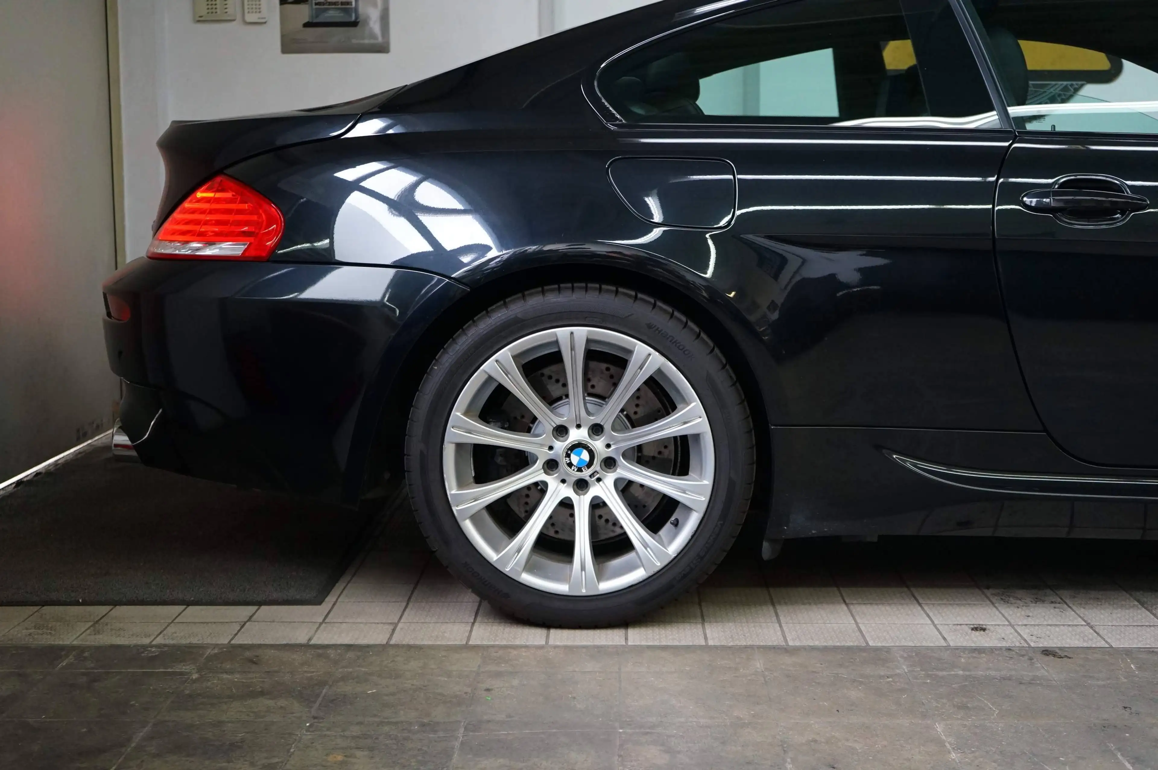 BMW M6 E63 aus 2. Hand mit Soundsystem Premium — photo 29