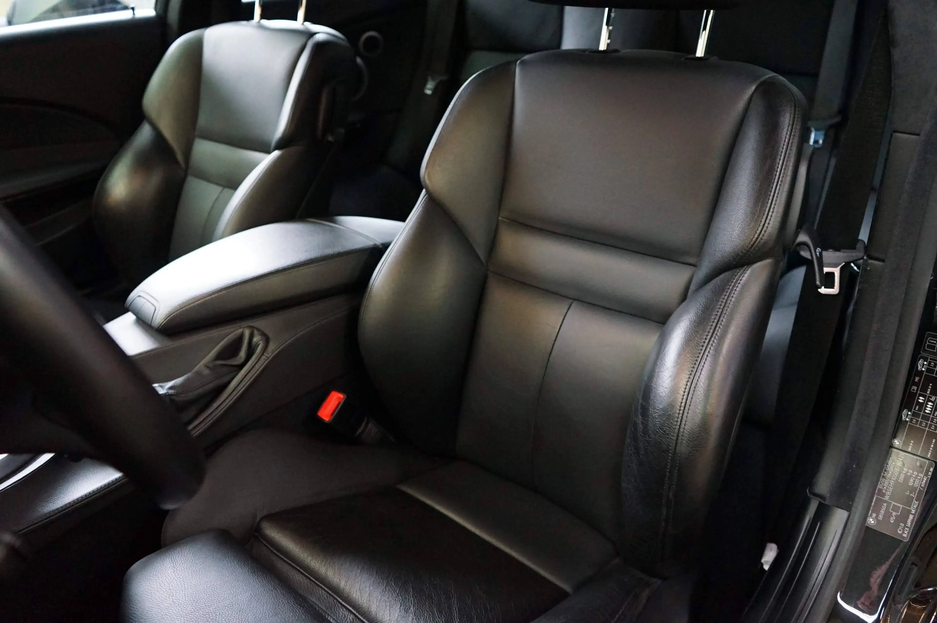 BMW M6 E63 aus 2. Hand mit Soundsystem Premium — photo 25