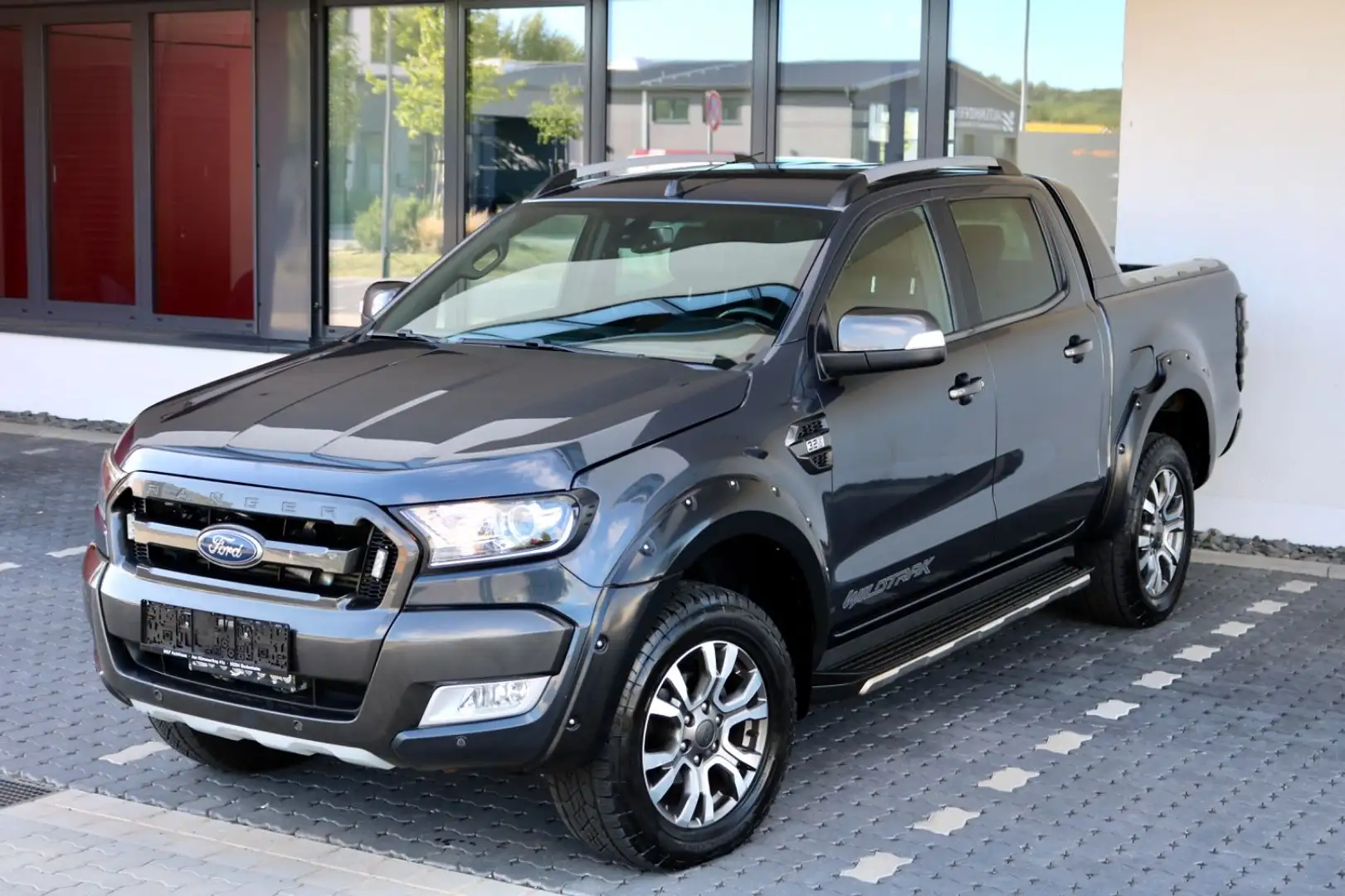 Ford Ranger Wildtrak 3.2 TDCi Doppelkabine 4x4 Gris - 1