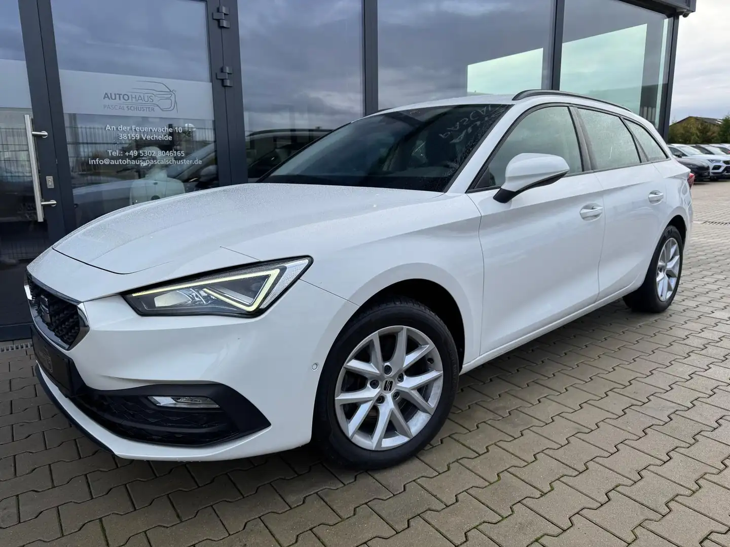 SEAT Leon Style 2.0 TDI/DSG/LED/AHK/KAMERA/VIRTUAL Weiß - 2