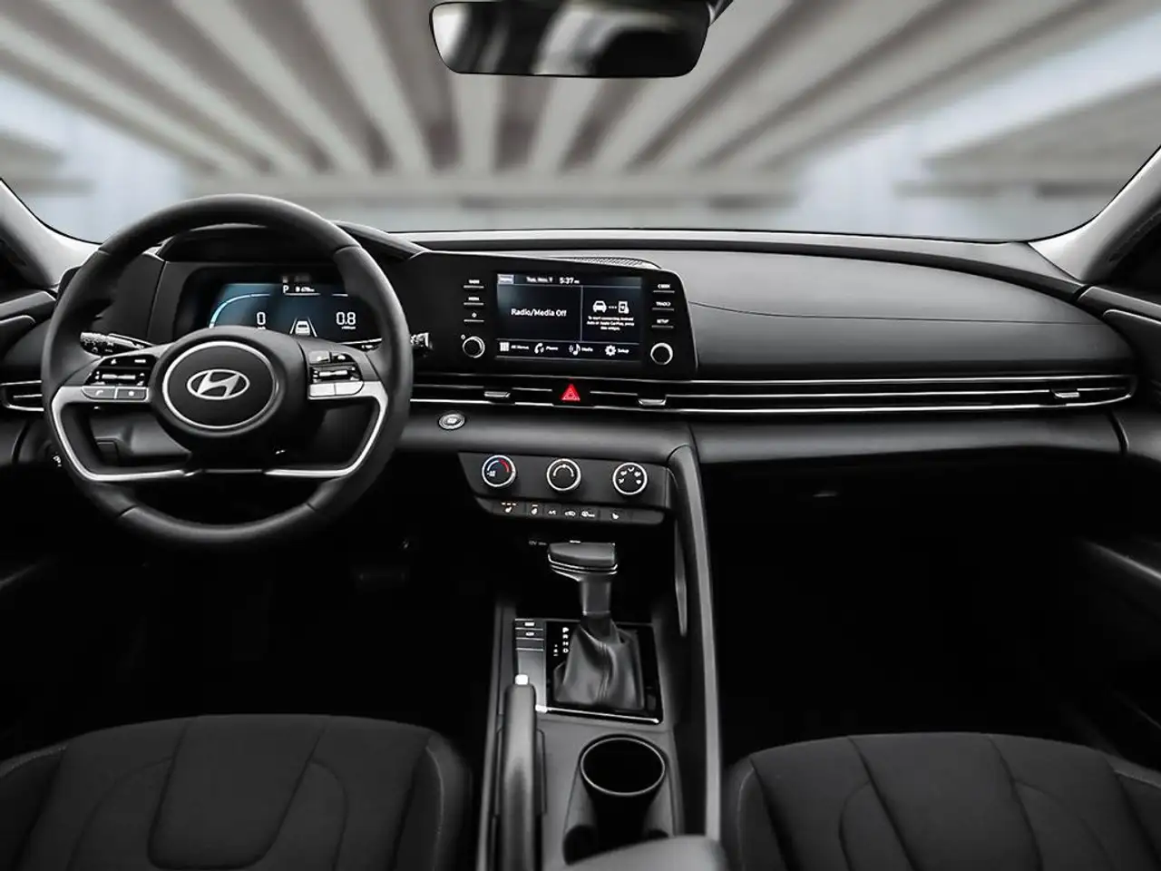 Hyundai ELANTRA снимка Hyundai ELANTRA