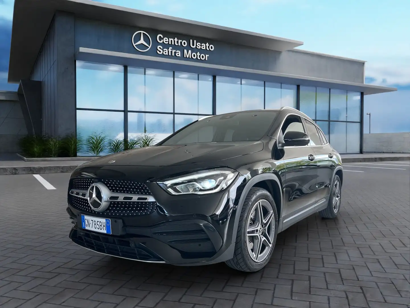 Mercedes-Benz GLA 180 GLA 180 d Automatic Premium Noir - 1
