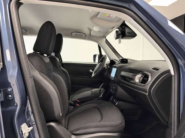 Jeep Renegade — photo 12