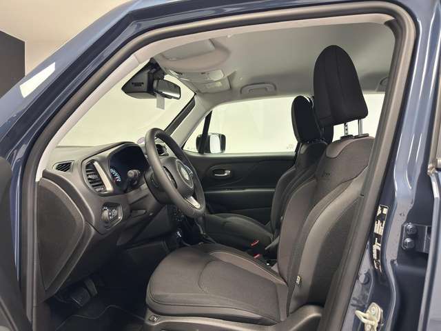 Jeep Renegade — photo 11