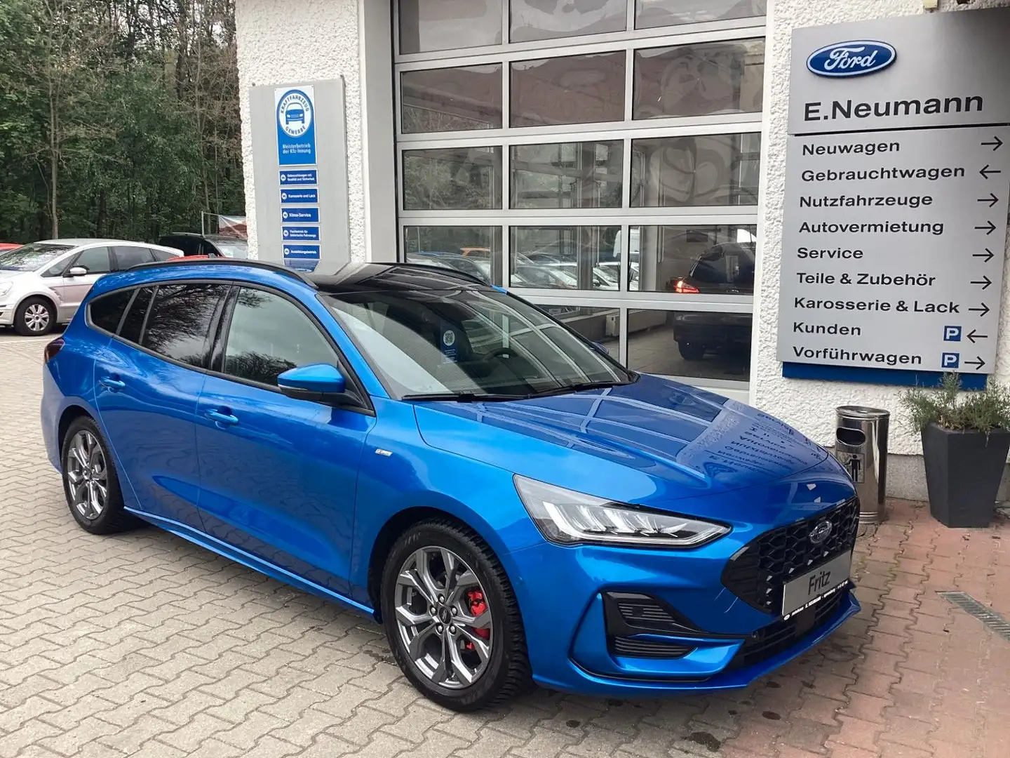 Ford Focus Turnier ST-Line X Bleu - 2