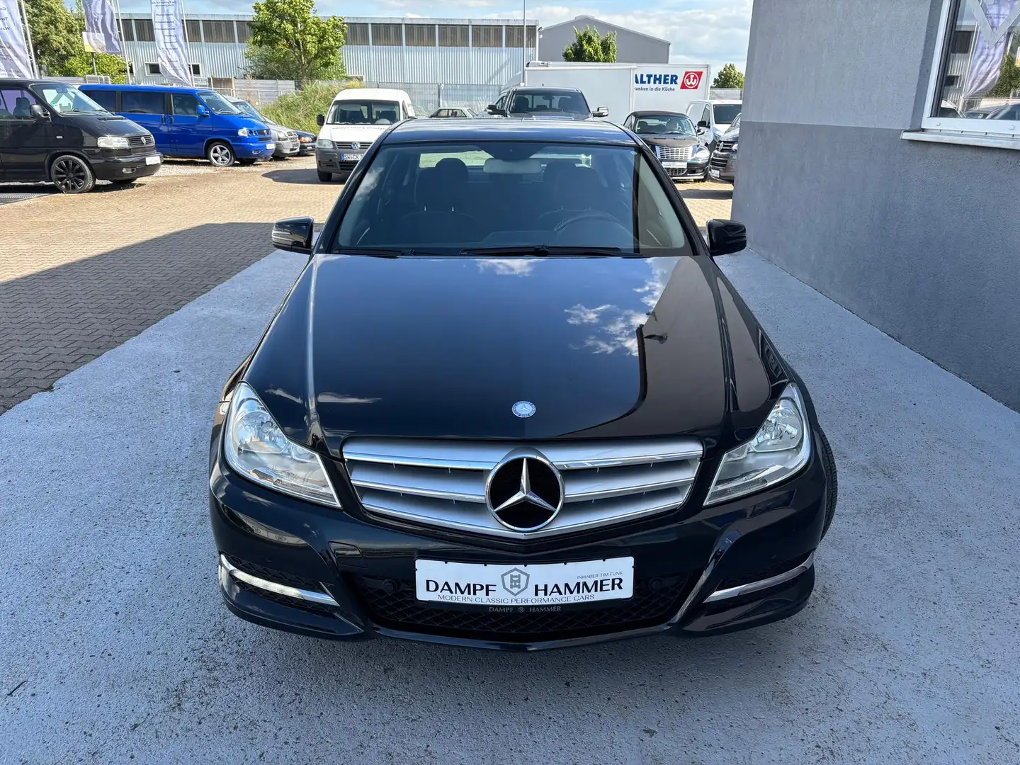 Mercedes-Benz C 180 Lim. Navi PDC Unfallfrei Sauberes Fahrzeug Zwart - 2