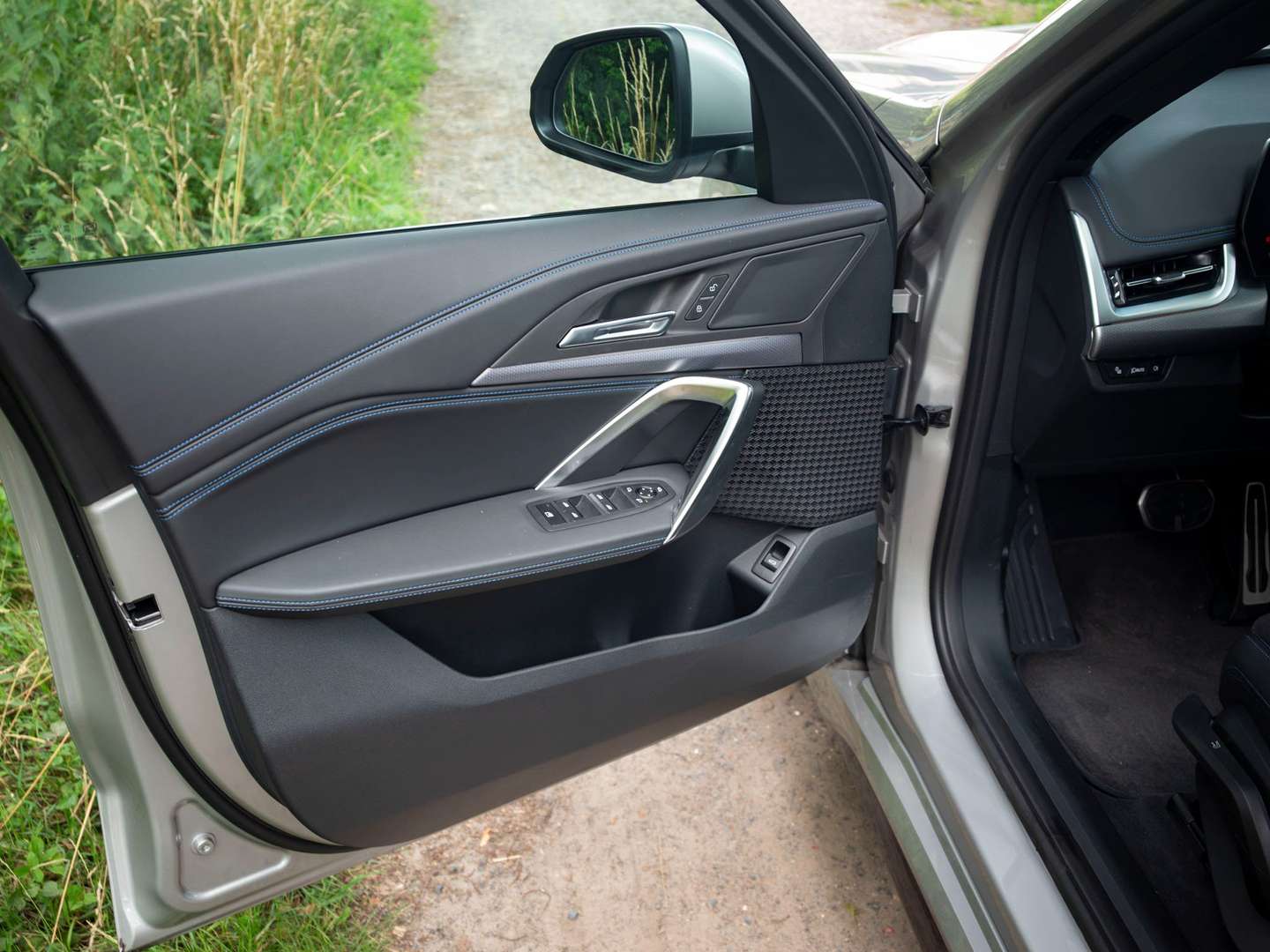 BMW IX1 EDrive20 M Sport - 2025 - Joinsteer - #13