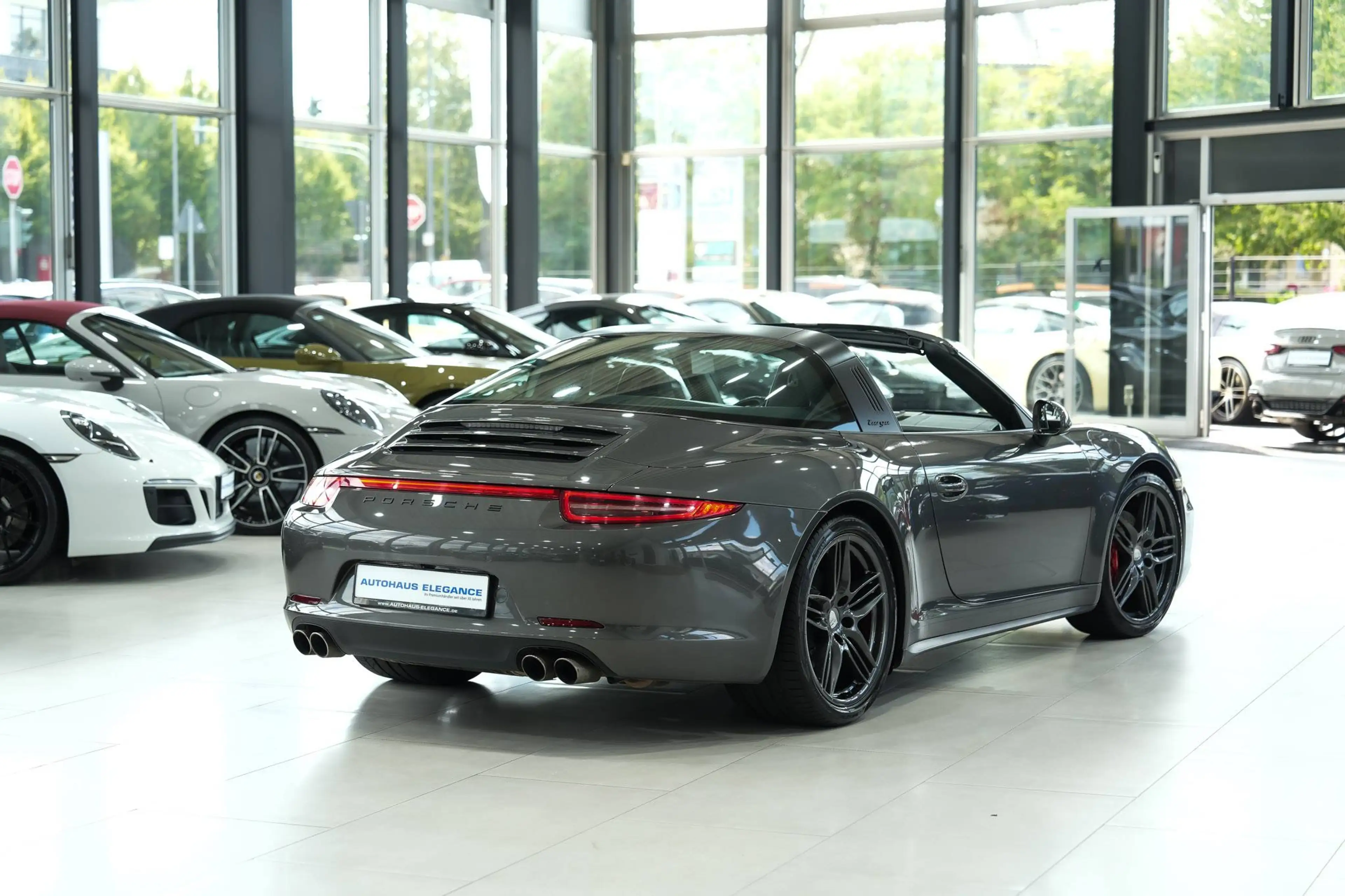 Porsche 911 Targa 4 S*SPORTSITZE*14-WEGE*SOUND-PKG+*KAM* — photo 2