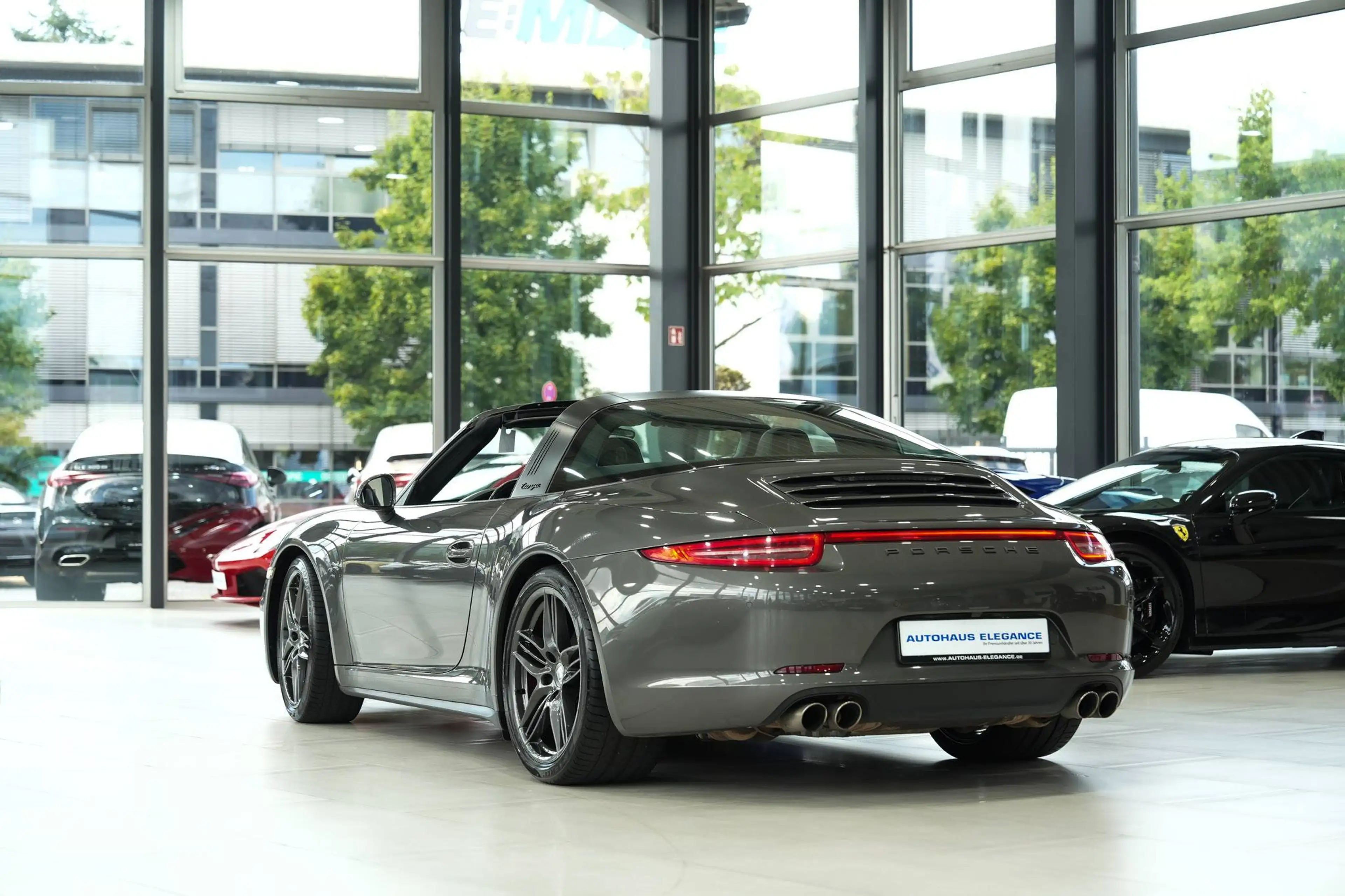 Porsche 911 Targa 4 S*SPORTSITZE*14-WEGE*SOUND-PKG+*KAM* — photo 3