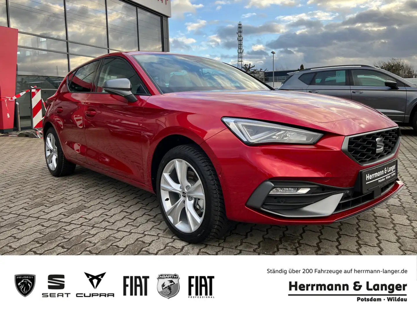 SEAT Leon FR 1.5 TSI Ganzjahresreifen, SHZ, Full Link Rouge - 1