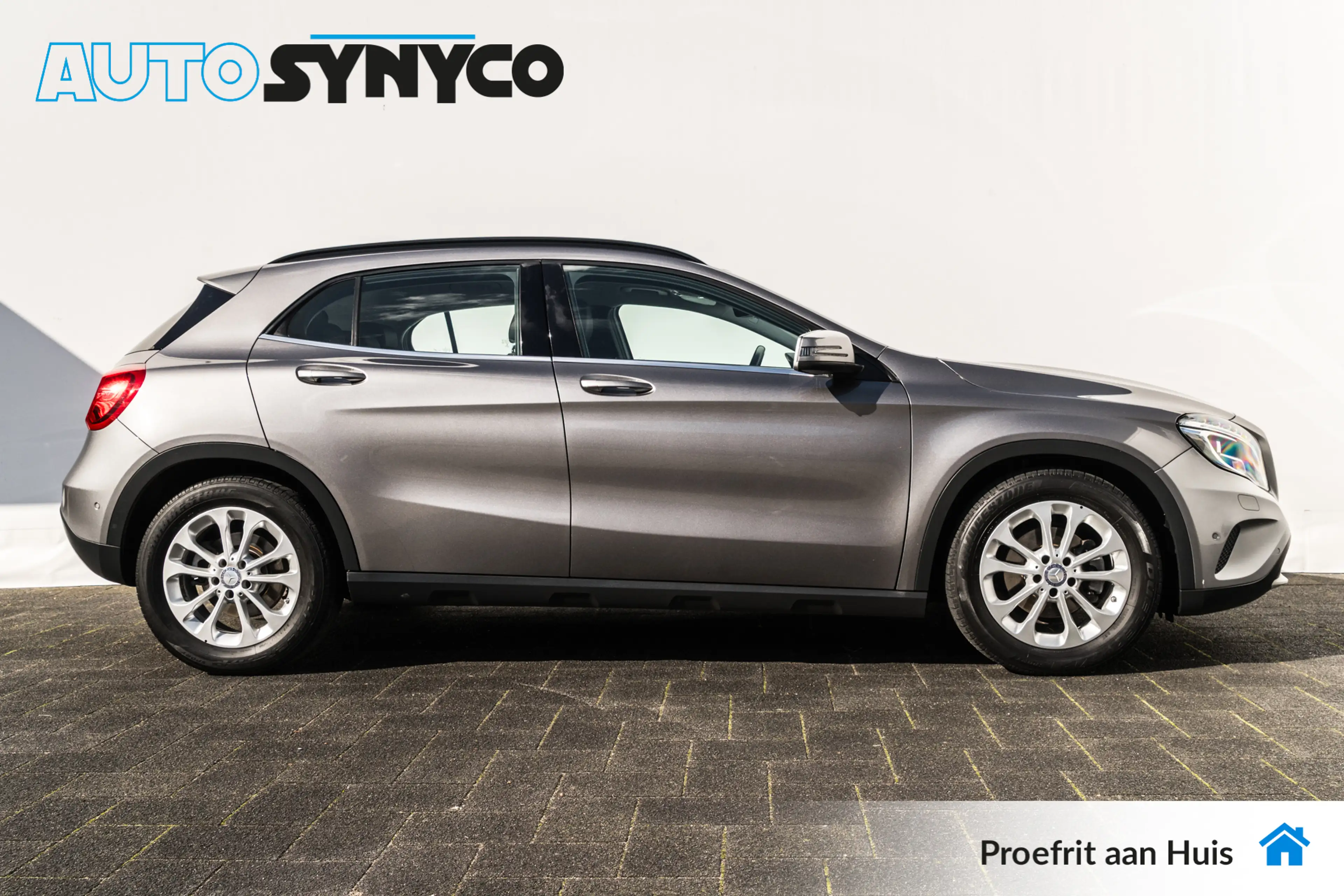 Mercedes-Benz GLA 200 Ambition Automaat | Trekhaak | Stoelverwarming | N — photo 4