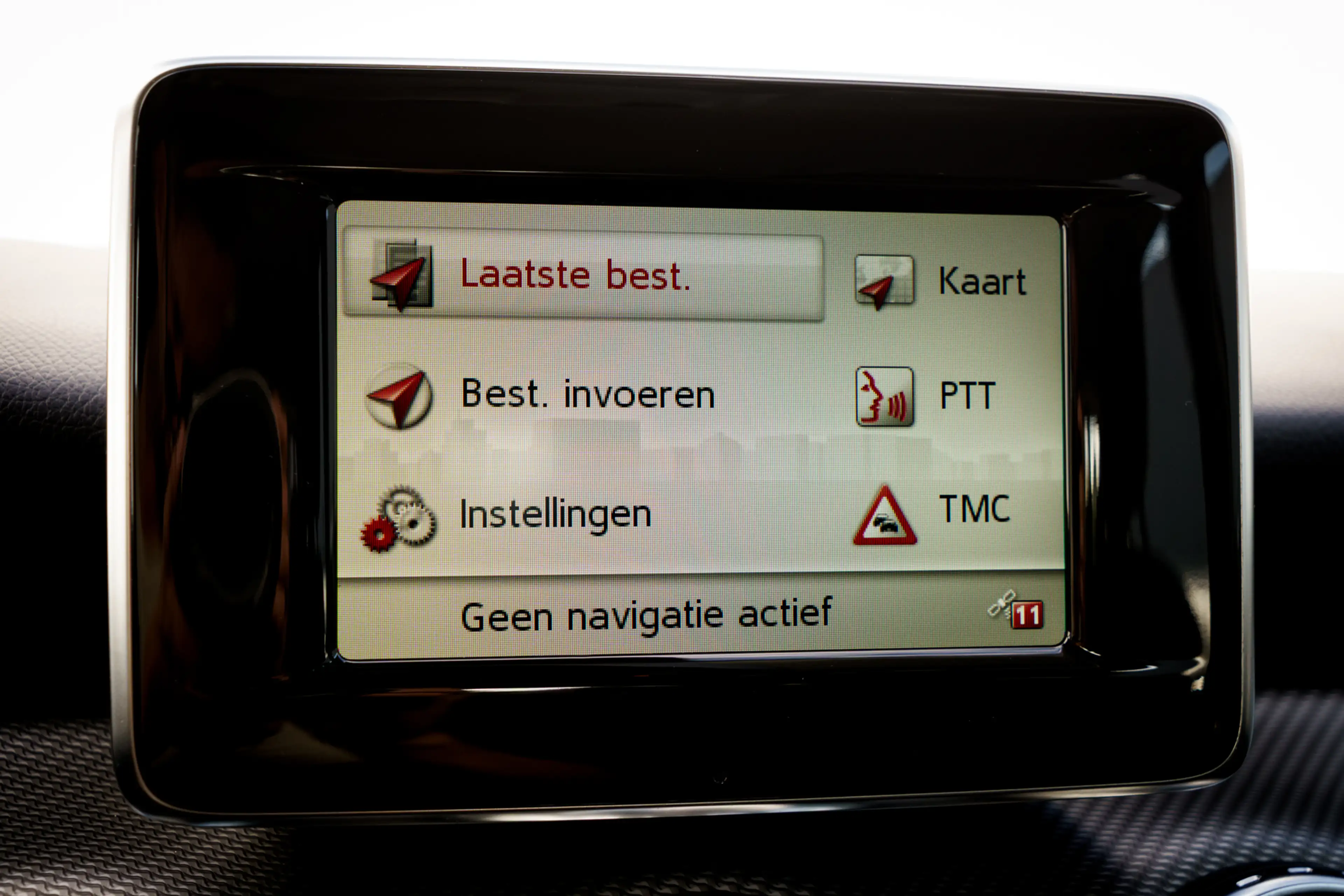 Mercedes-Benz GLA 200 Ambition Automaat | Trekhaak | Stoelverwarming | N — photo 29