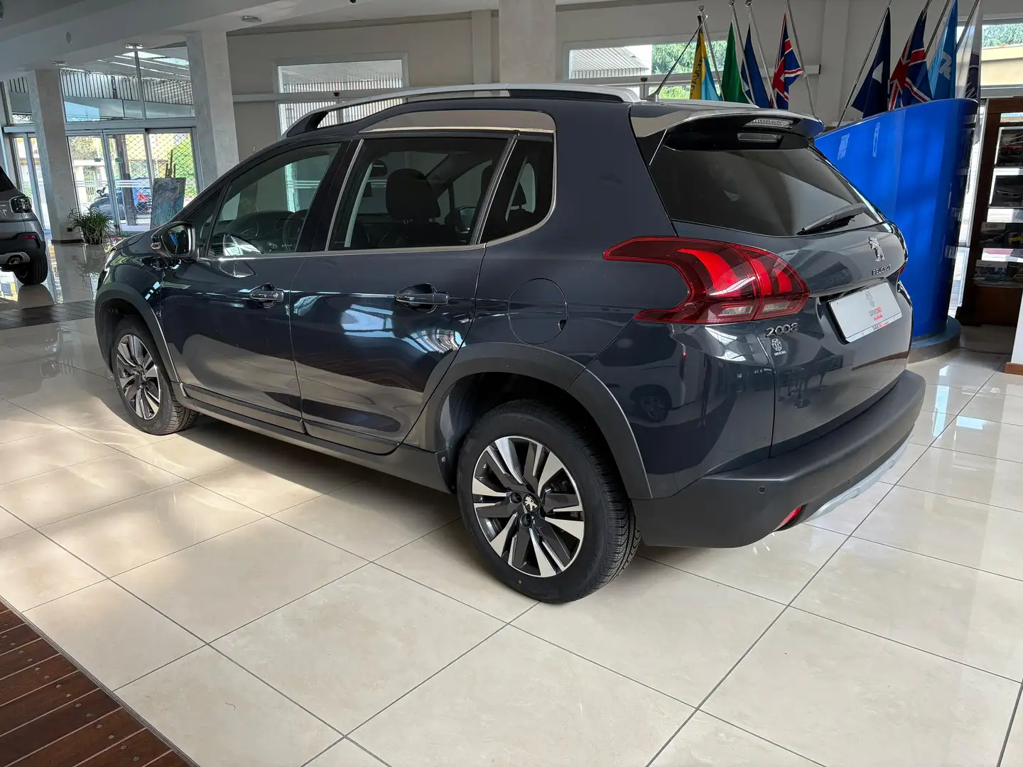 Peugeot 2008 2008 1.2 puretech Active s Bleu - 2