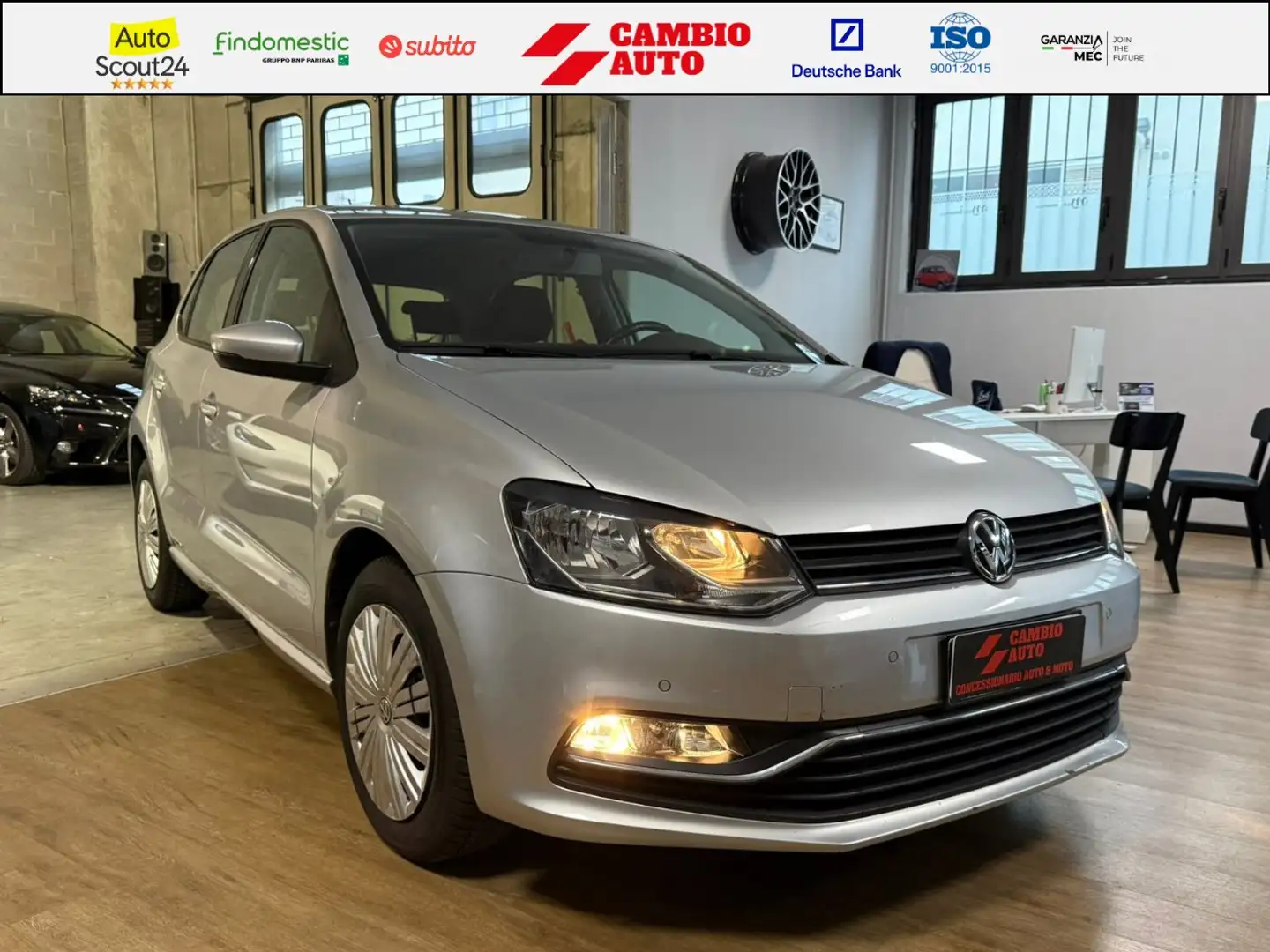 Volkswagen Polo 5p 1.2 tsi bm Comfortline dsg Gris - 1
