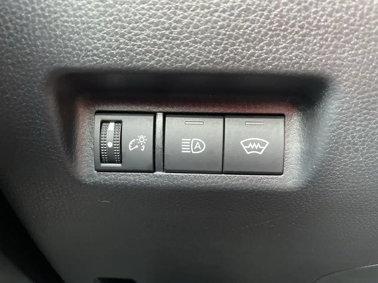 Toyota RAV 4 photo Toyota RAV 4