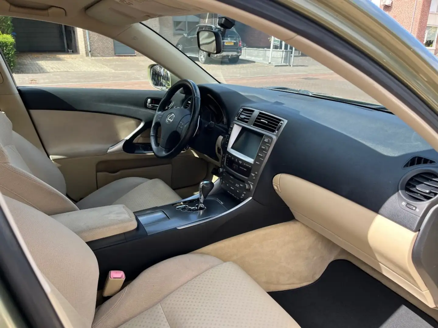 Lexus Sonstige 250 BUSINESS AUTOMAAT / AIRCO-ECC / NAVI / TREKHAA Grün - 2