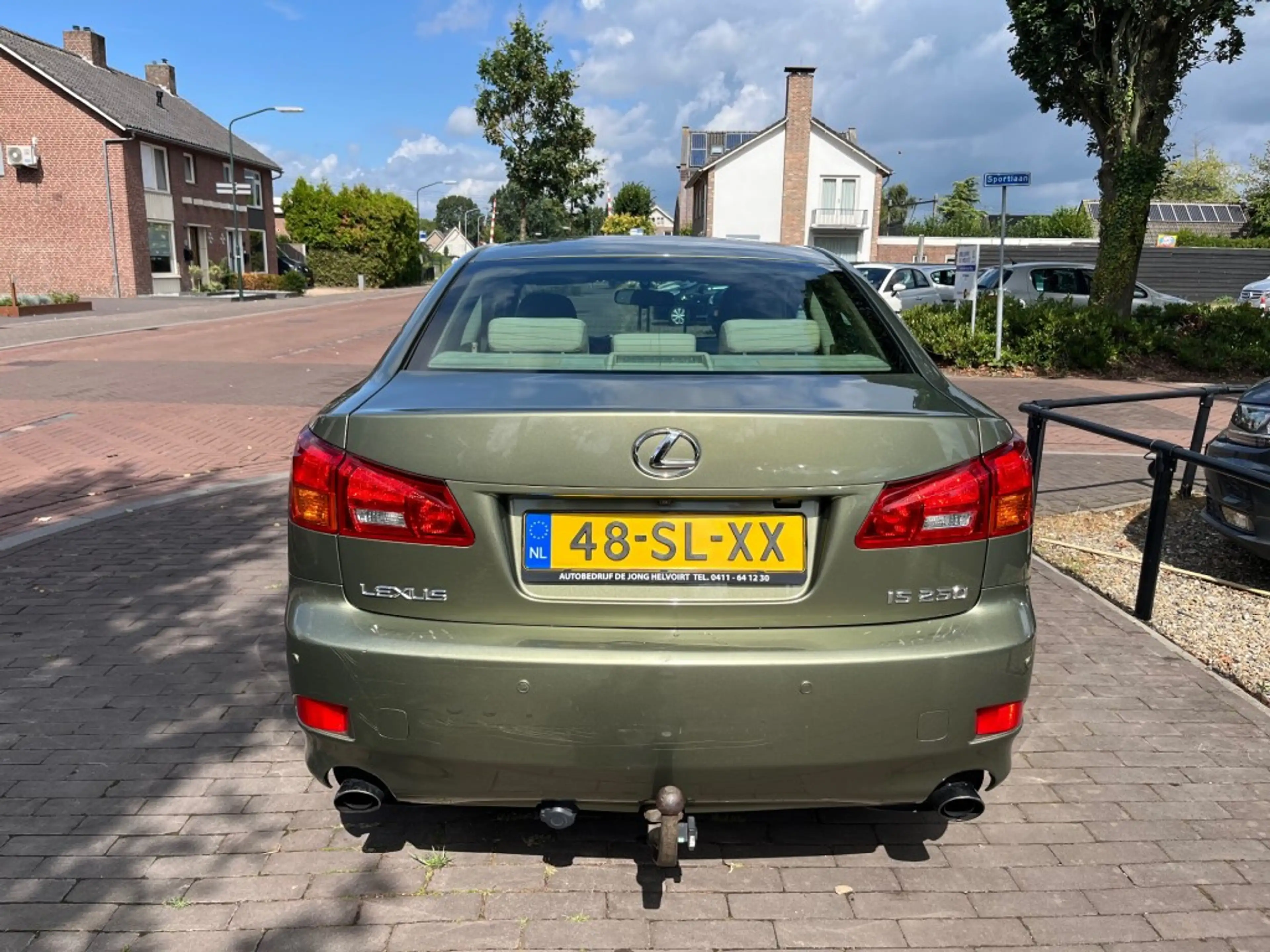 Lexus 250 BUSINESS AUTOMAAT / AIRCO-ECC / NAVI / TREKHAA — photo 5
