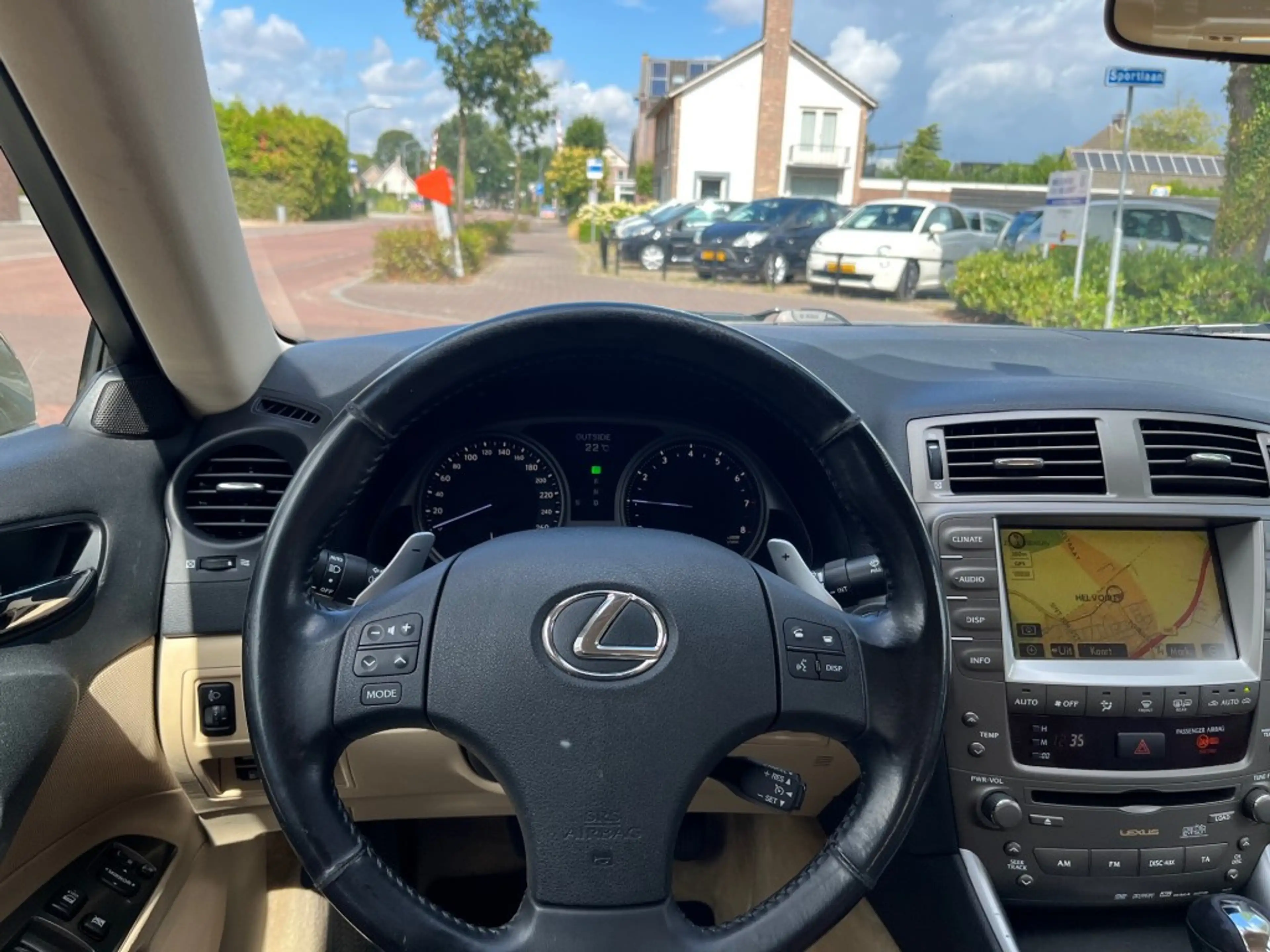 Lexus 250 BUSINESS AUTOMAAT / AIRCO-ECC / NAVI / TREKHAA — photo 8