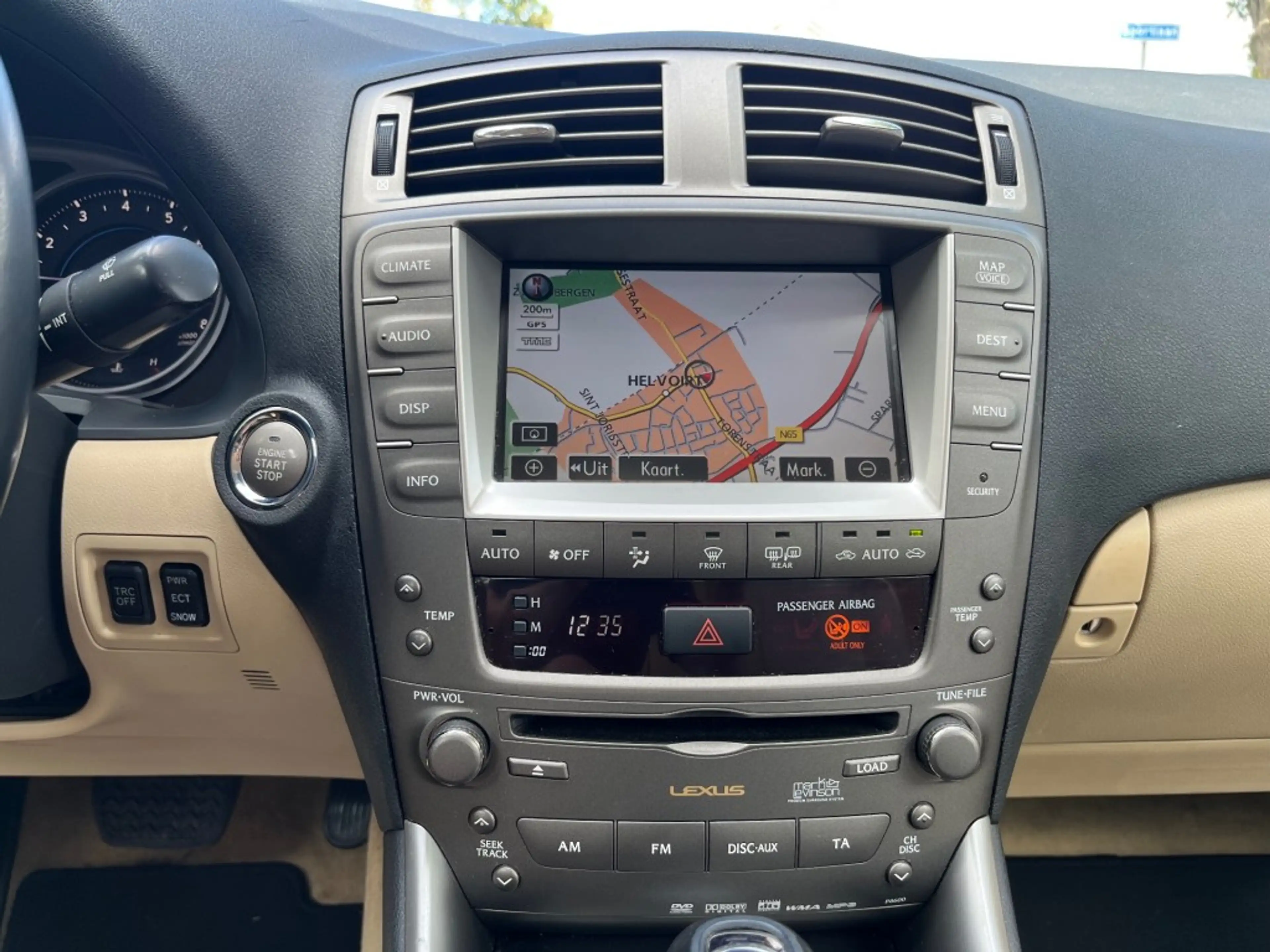 Lexus 250 BUSINESS AUTOMAAT / AIRCO-ECC / NAVI / TREKHAA — photo 9