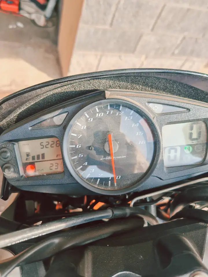 Suzuki GSR 600