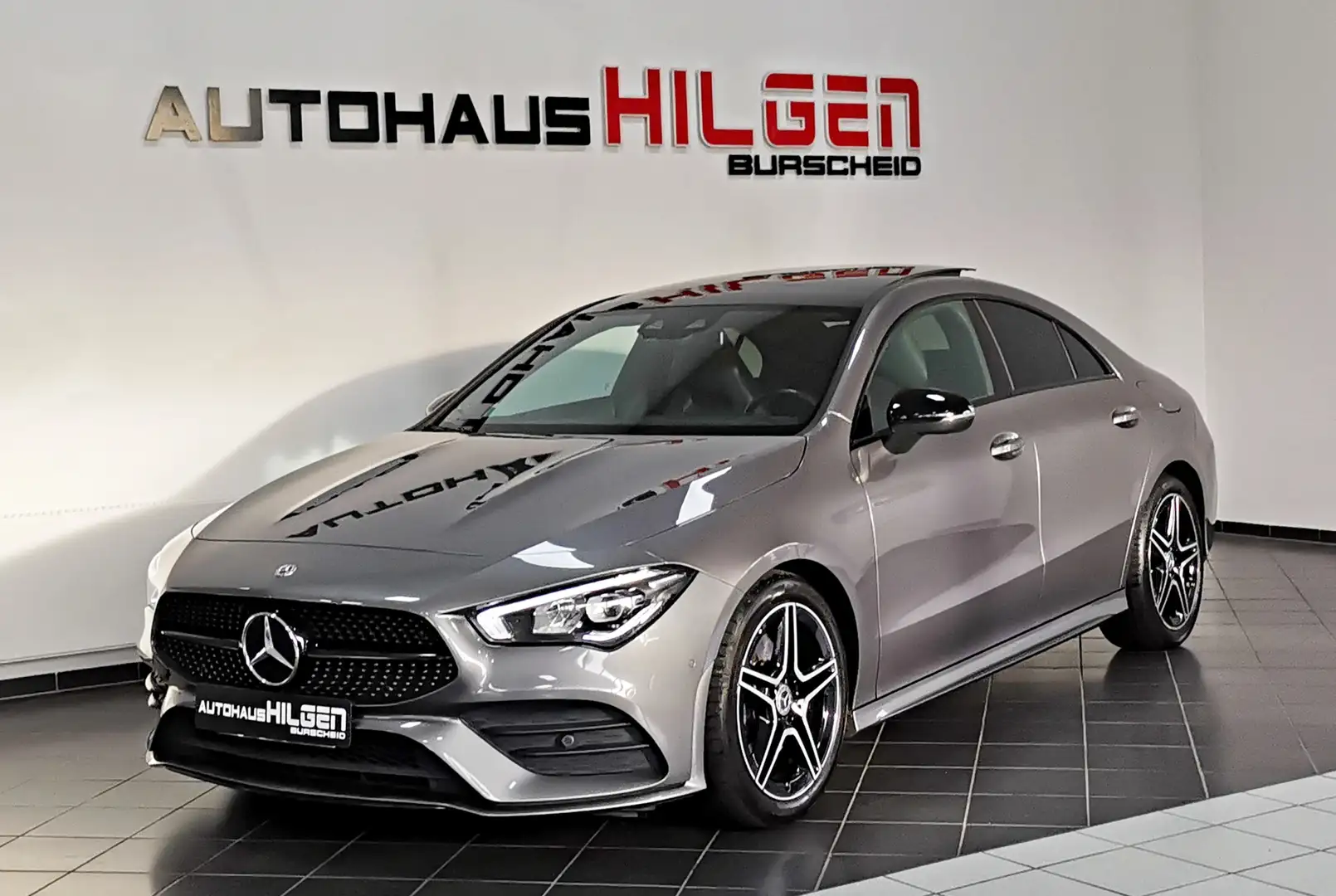 Mercedes-Benz CLA 200 AMG 7-G*Pano*R.Kamera**Navi*Ambiente-Bel Grijs - 1